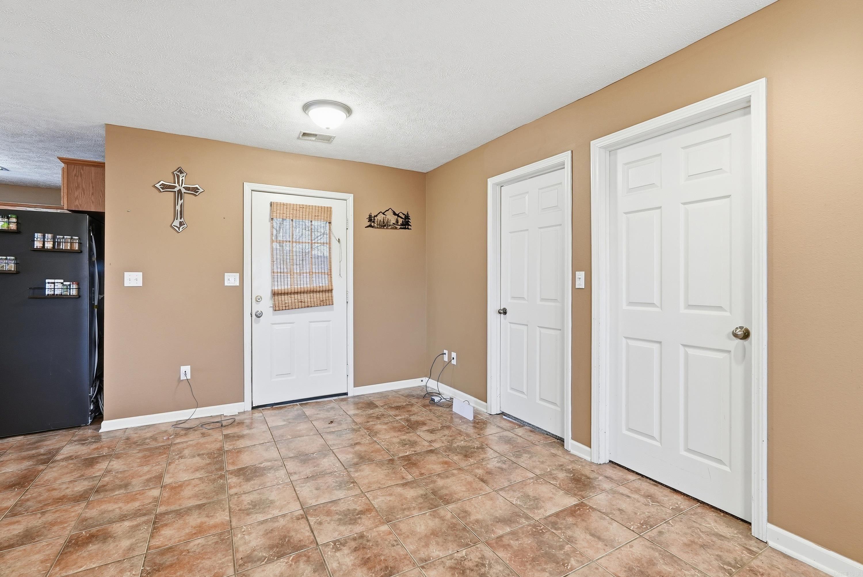 Hill Creek Road - Residential