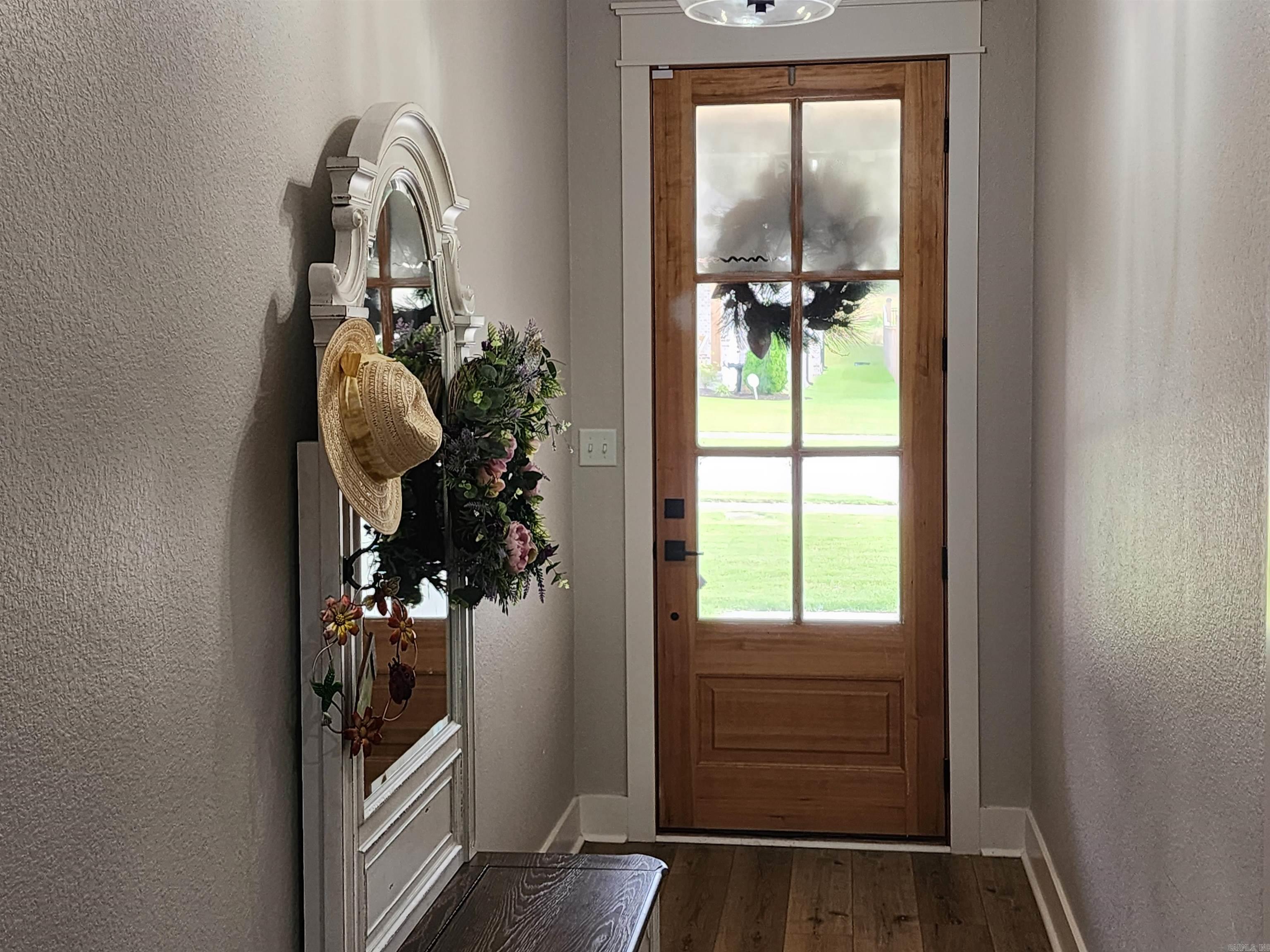 ROBYNMAR - Residential