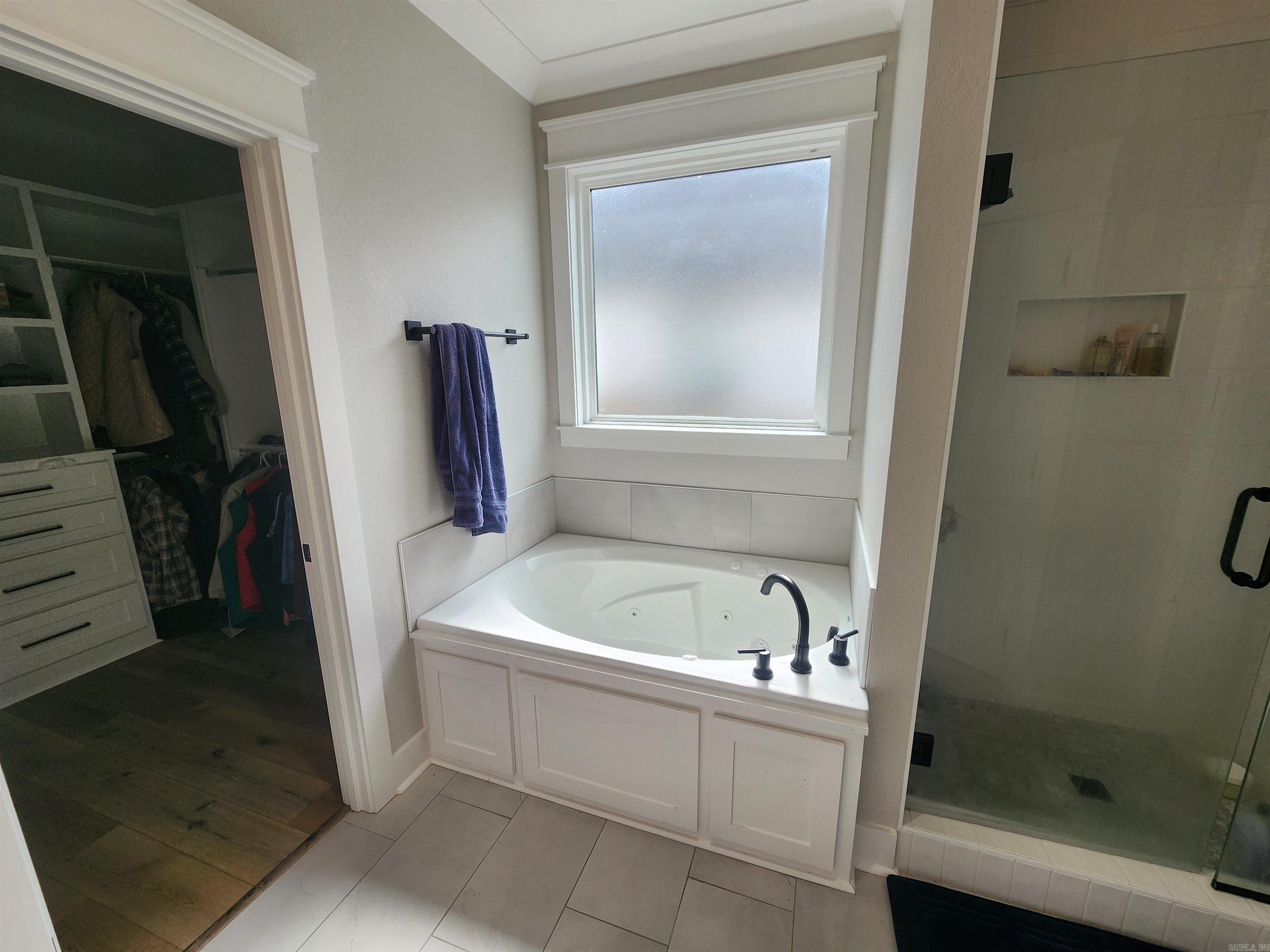 ROBYNMAR - Residential