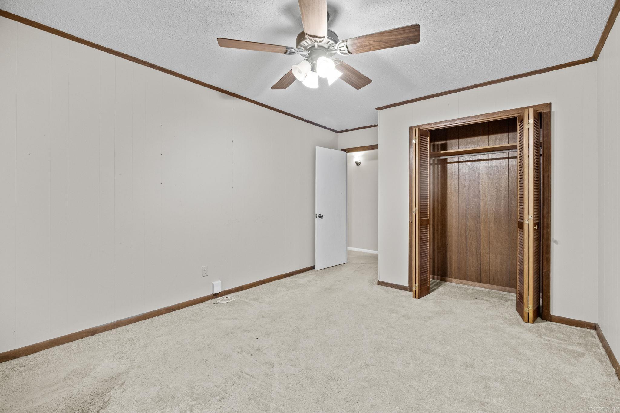 INDIAN HILLS - Residential