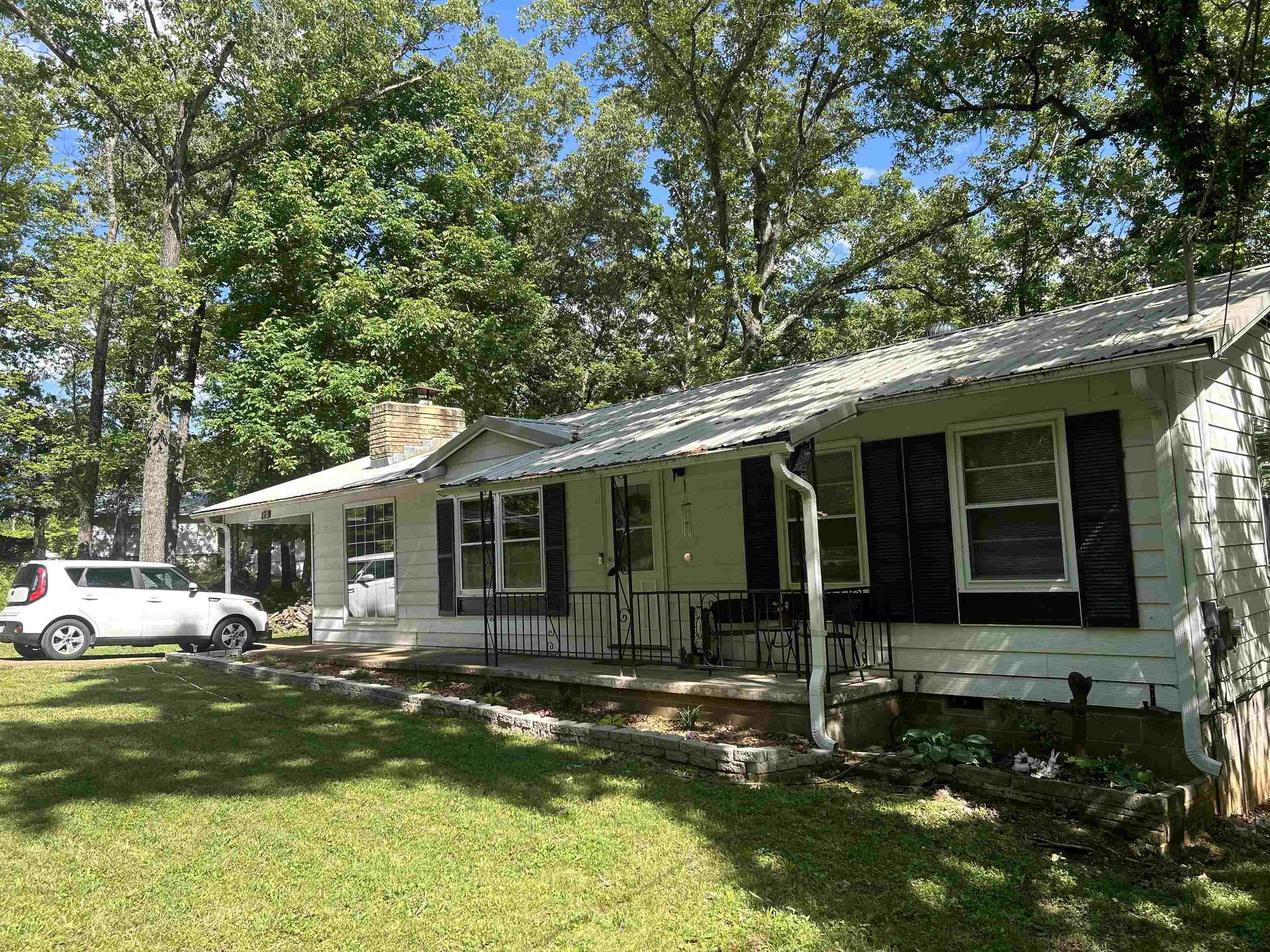 Dakota Second - Residential
