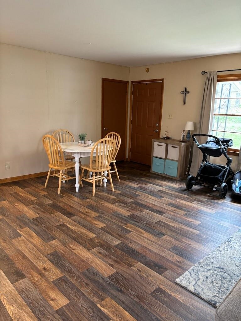 Dakota Second - Residential