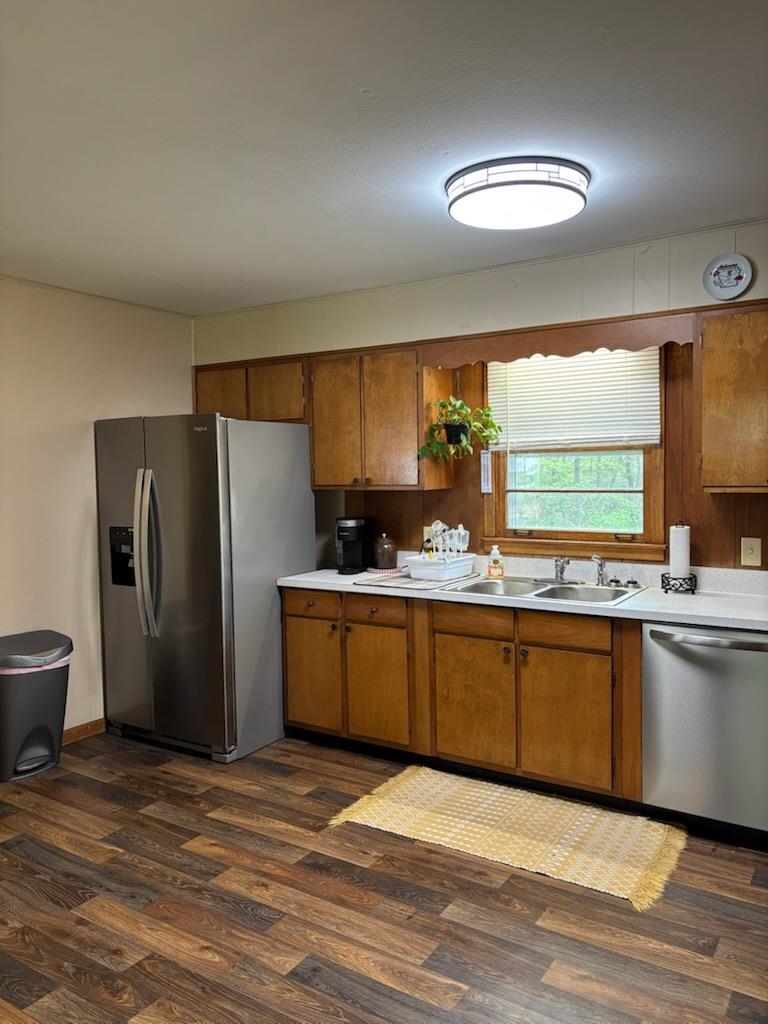 Dakota Second - Residential