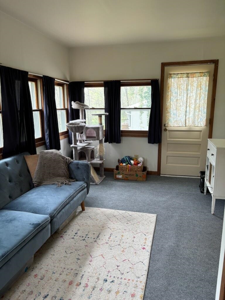 Dakota Second - Residential