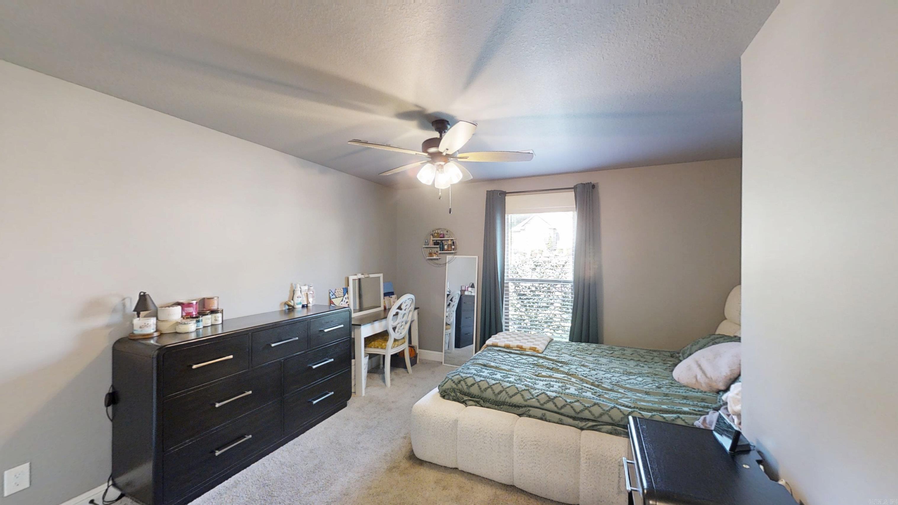 WHISPERING HILLS PHASE III REPLA - Residential