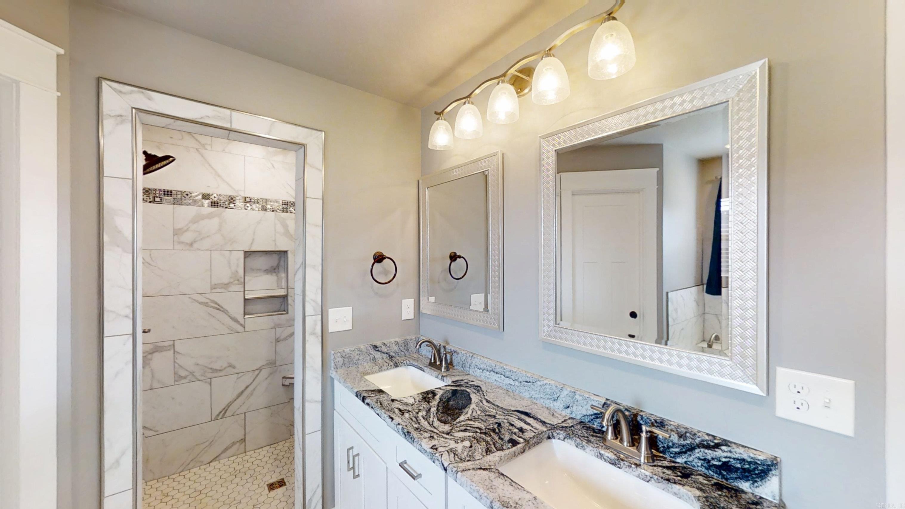 WHISPERING HILLS PHASE III REPLA - Residential