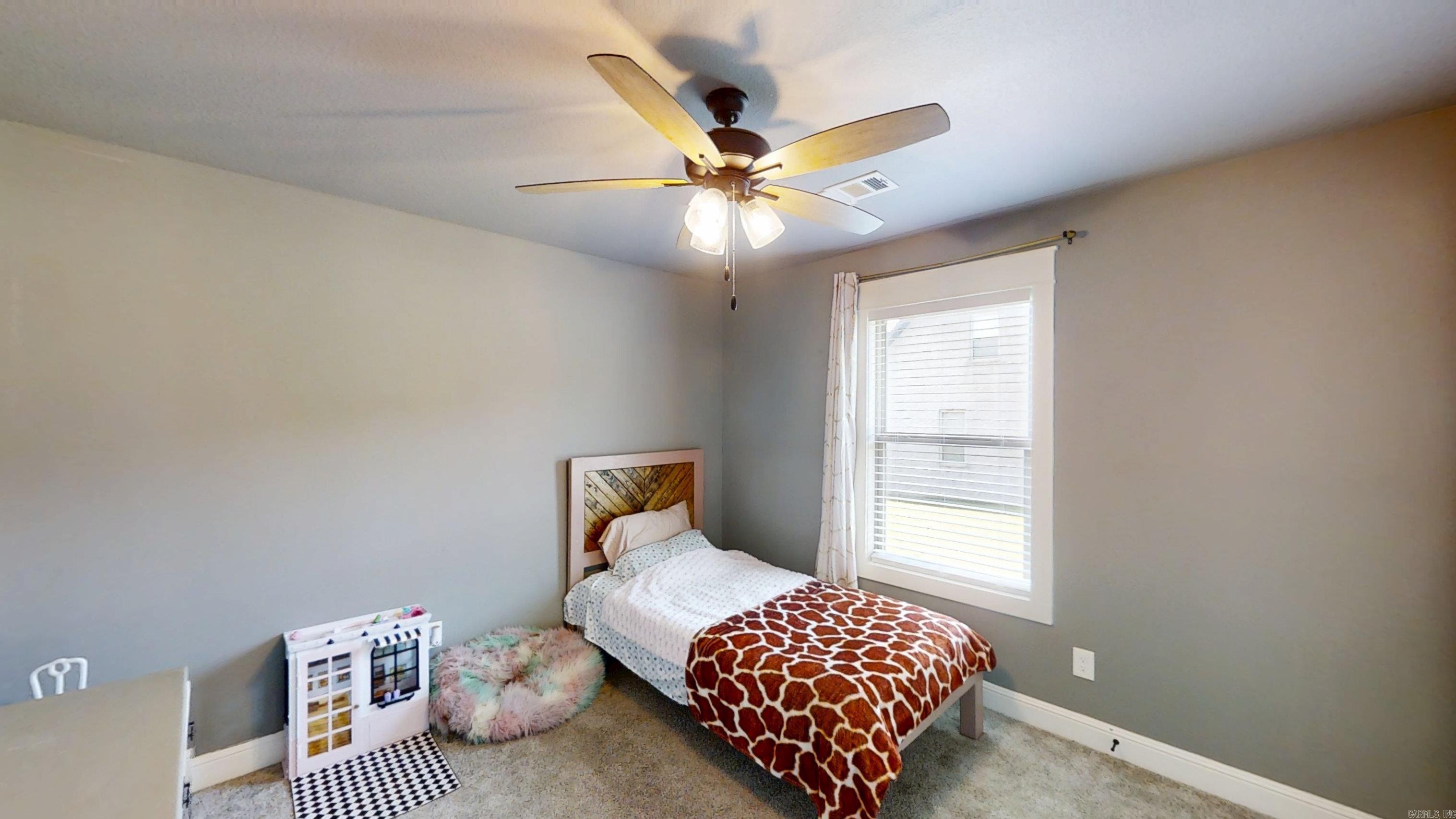 WHISPERING HILLS PHASE III REPLA - Residential