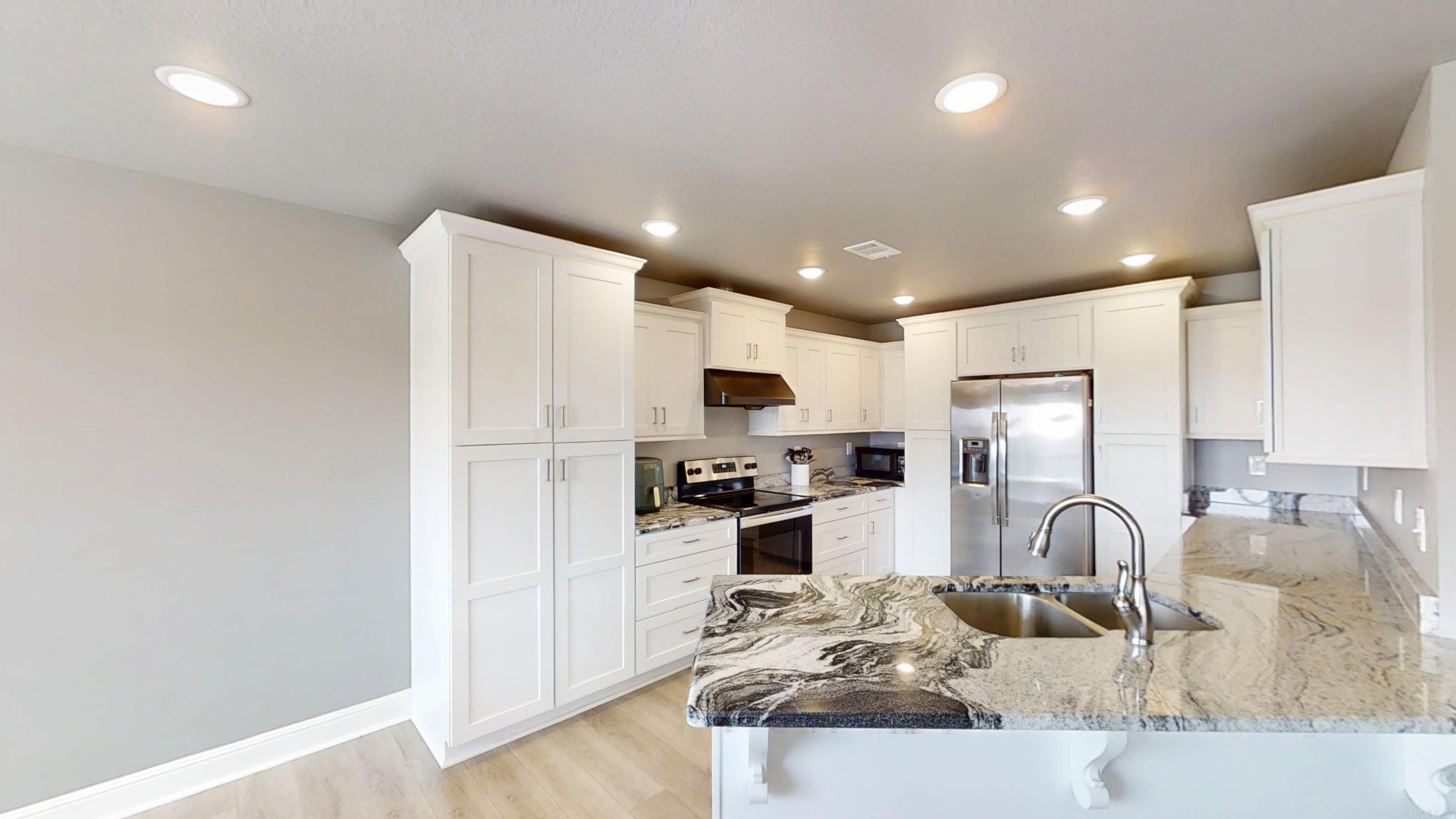 WHISPERING HILLS PHASE III REPLA - Residential