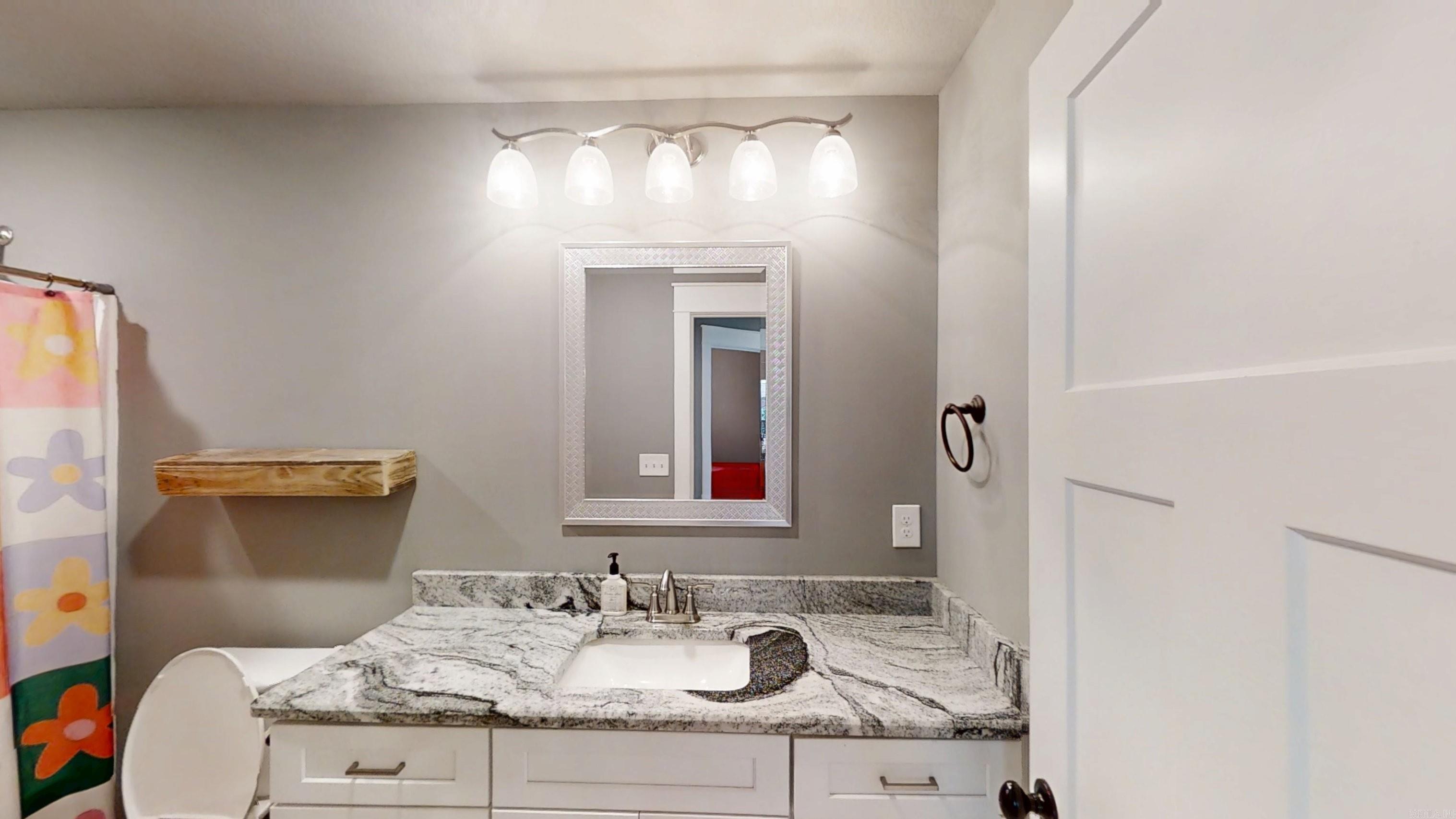 WHISPERING HILLS PHASE III REPLA - Residential