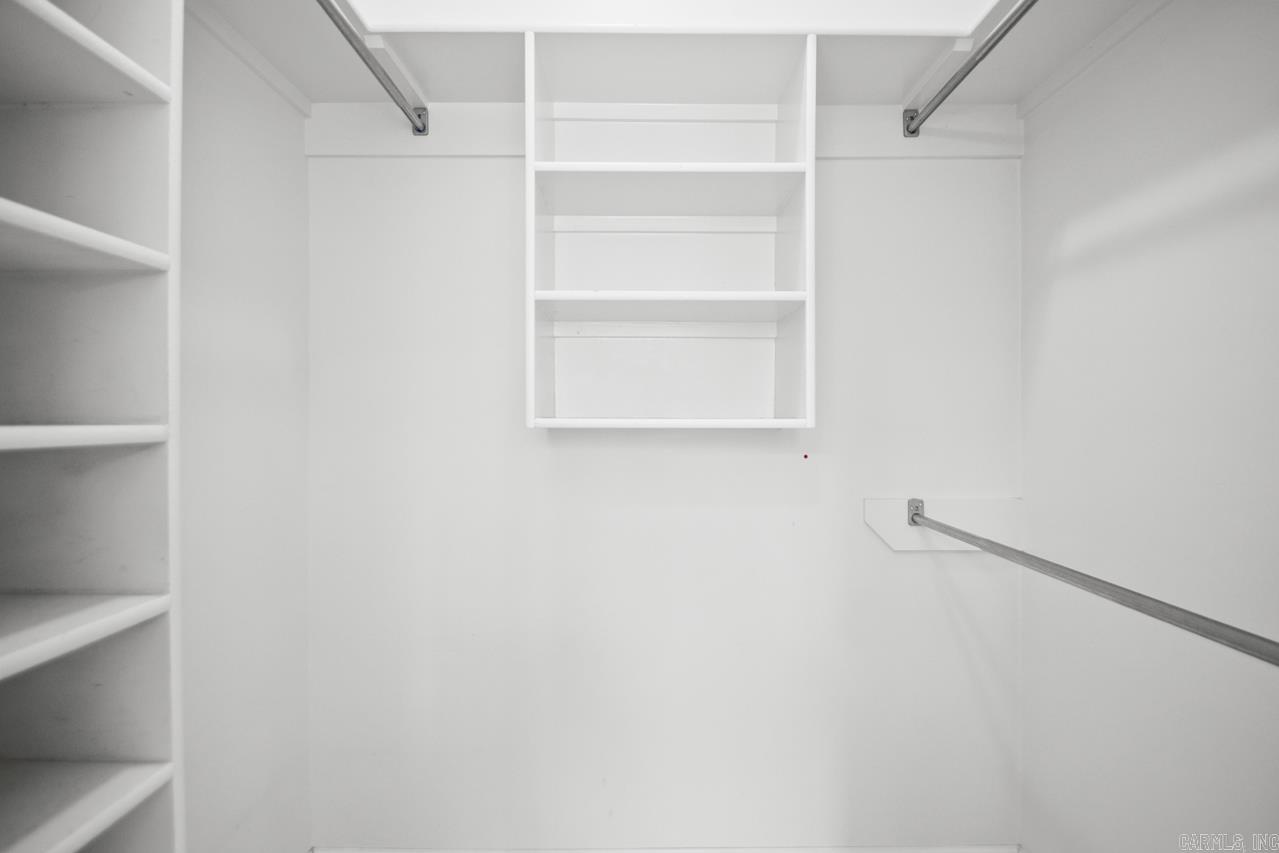 COUNTRY CLUB OF ARK THE - Residential