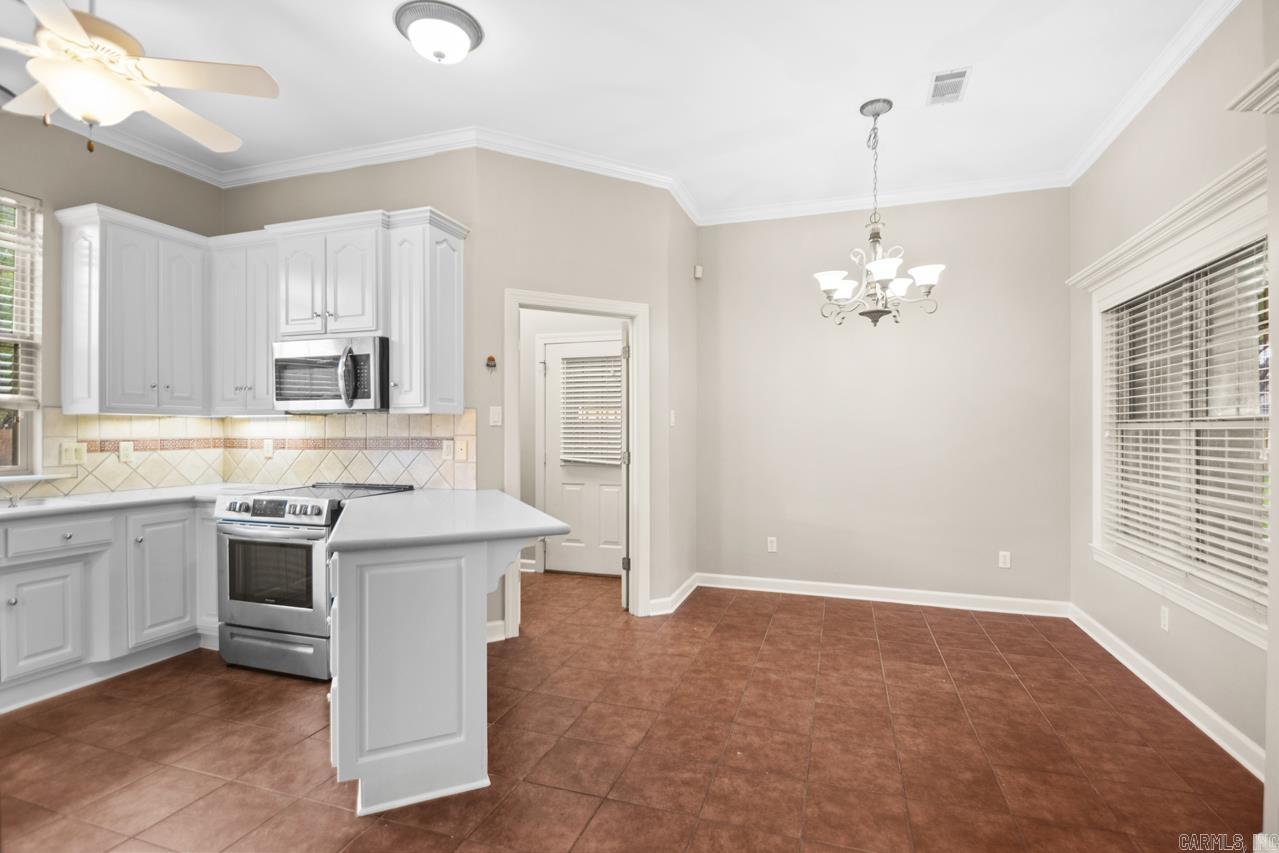 COUNTRY CLUB OF ARK THE - Residential