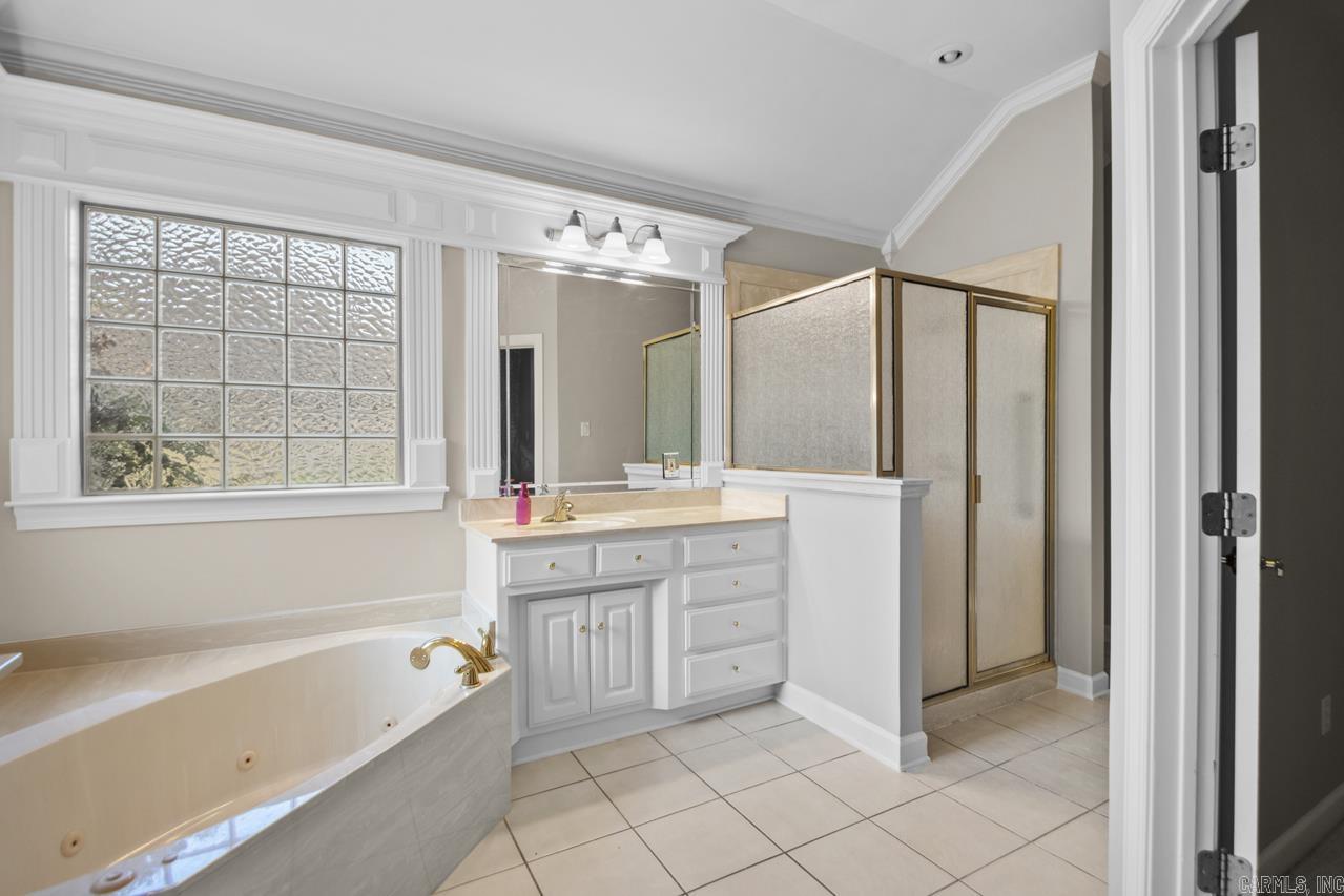 COUNTRY CLUB OF ARK THE - Residential