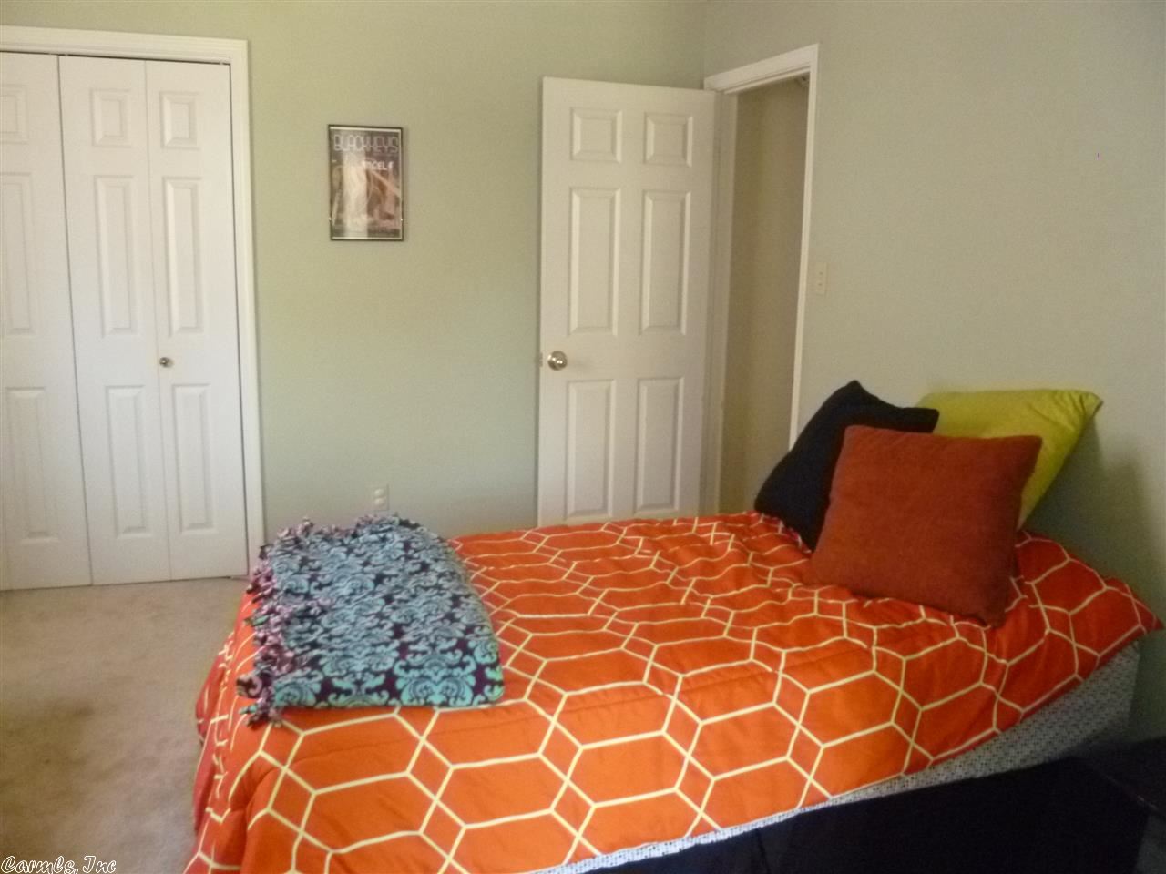 OTTER CREEK COMMUNITY - Residential