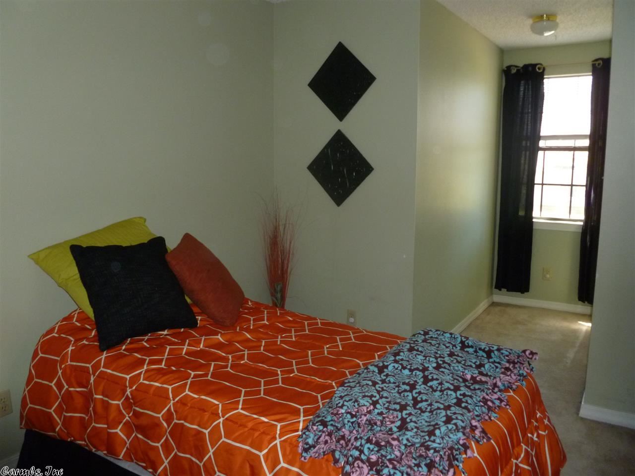 OTTER CREEK COMMUNITY - Residential