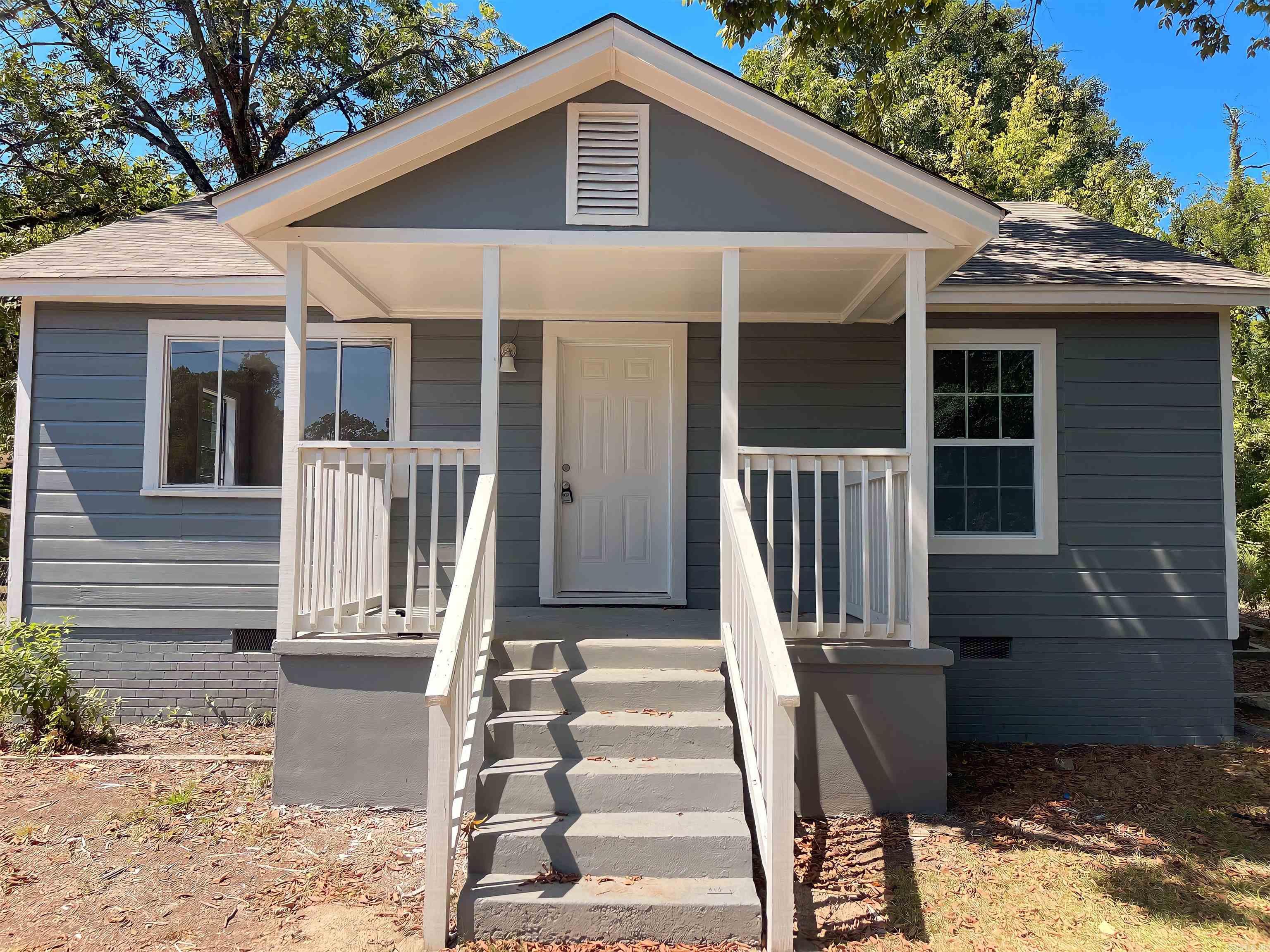 Beautifully remodeled home in the heart of Little Rock. Close to UALR and easy access to Interstate 630. This 3 bedroom, 1.5 bath home features a new kitchen with crisp white cabinetry, new stainless appliances, beautifully refinished hardwood floors throughout, large bedrooms and beautiful trim. New light fixtures and remodeled bathrooms complete this home and make it feel brand new. Enjoy two very large living areas with one on each side of the kitchen... truely making the kitchen, the heart of the home! Large back yard with storage shed and ample off road parking. Don't miss this one!