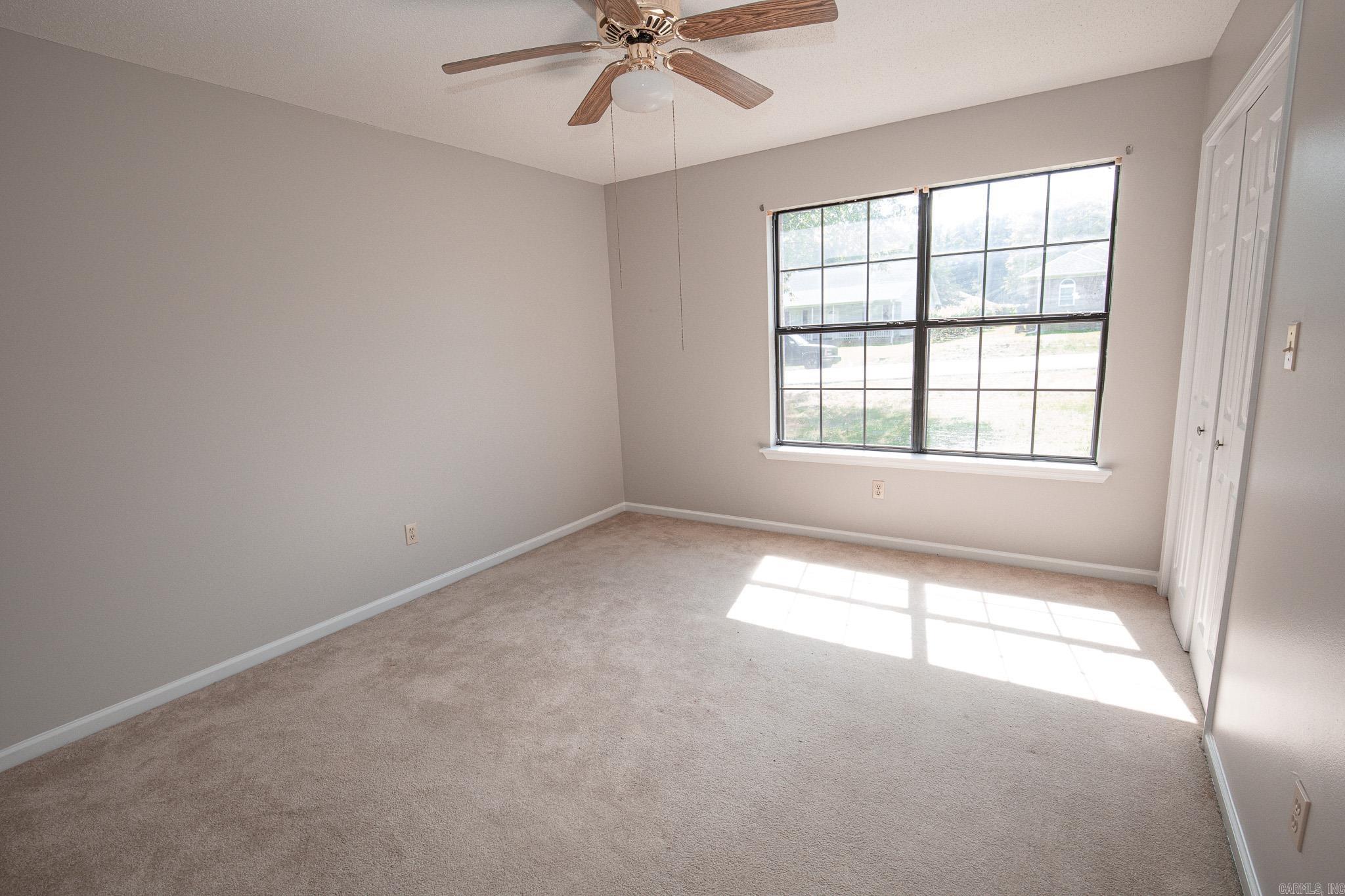 GRAY OAKS - Residential