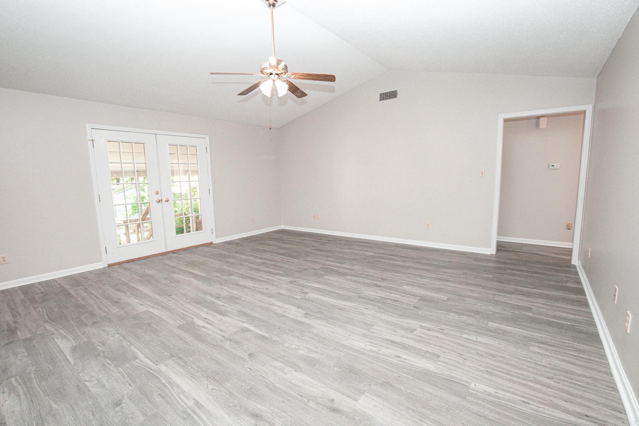 GRAY OAKS - Residential