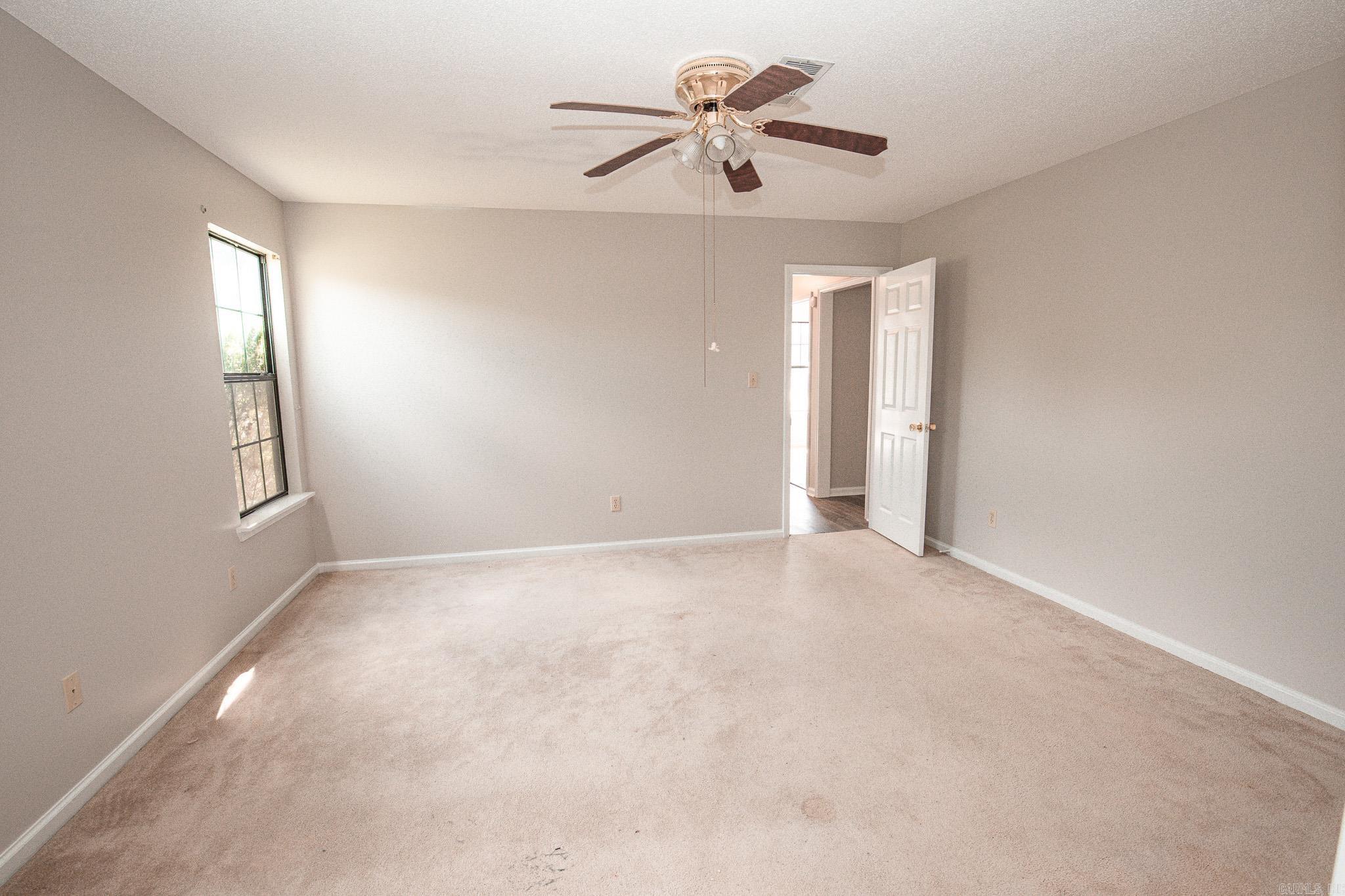 GRAY OAKS - Residential