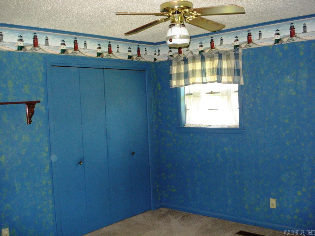 HURRICANE SHORE - Residential