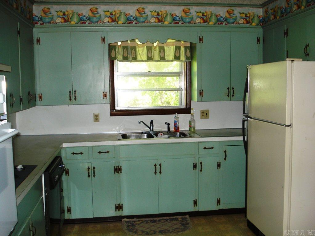 HURRICANE SHORE - Residential