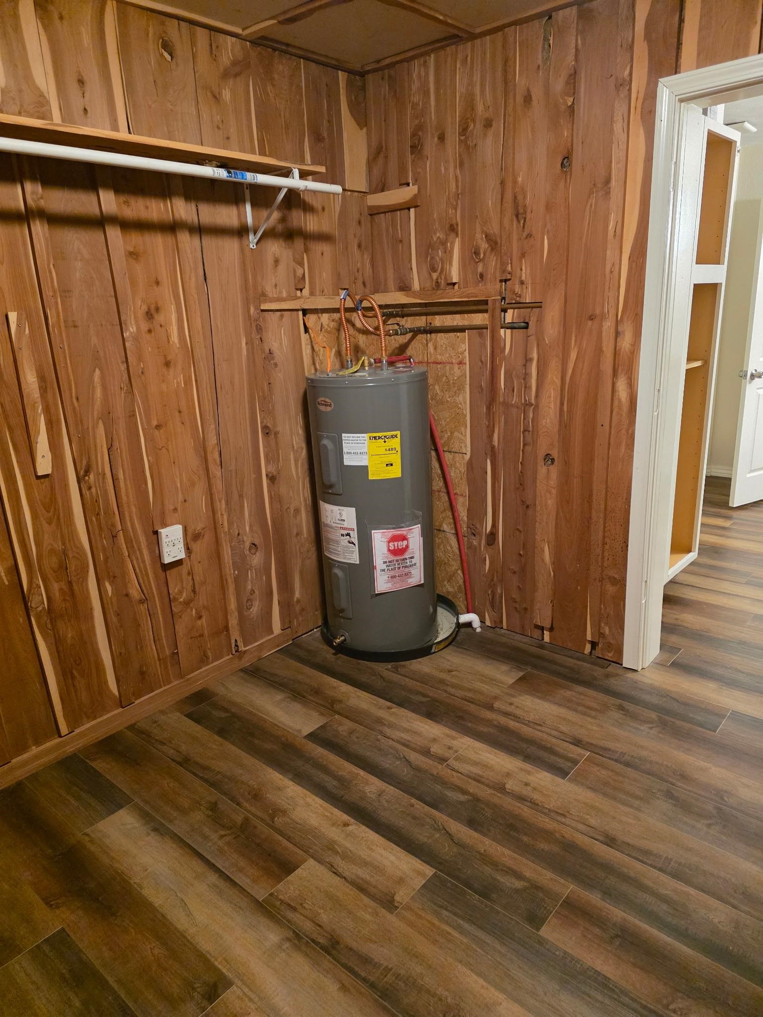 GREEN ACRES - Residential Lease