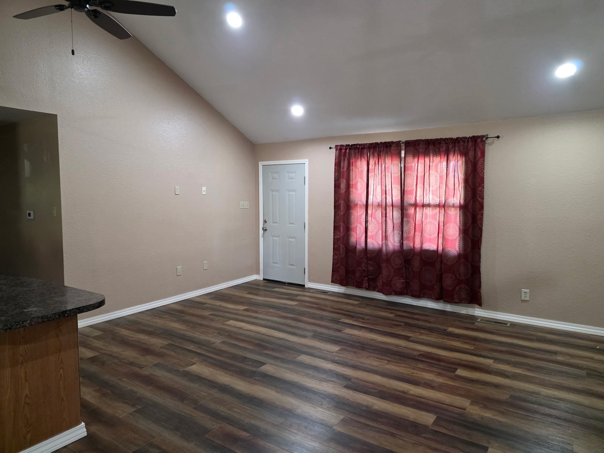 GREEN ACRES - Residential Lease