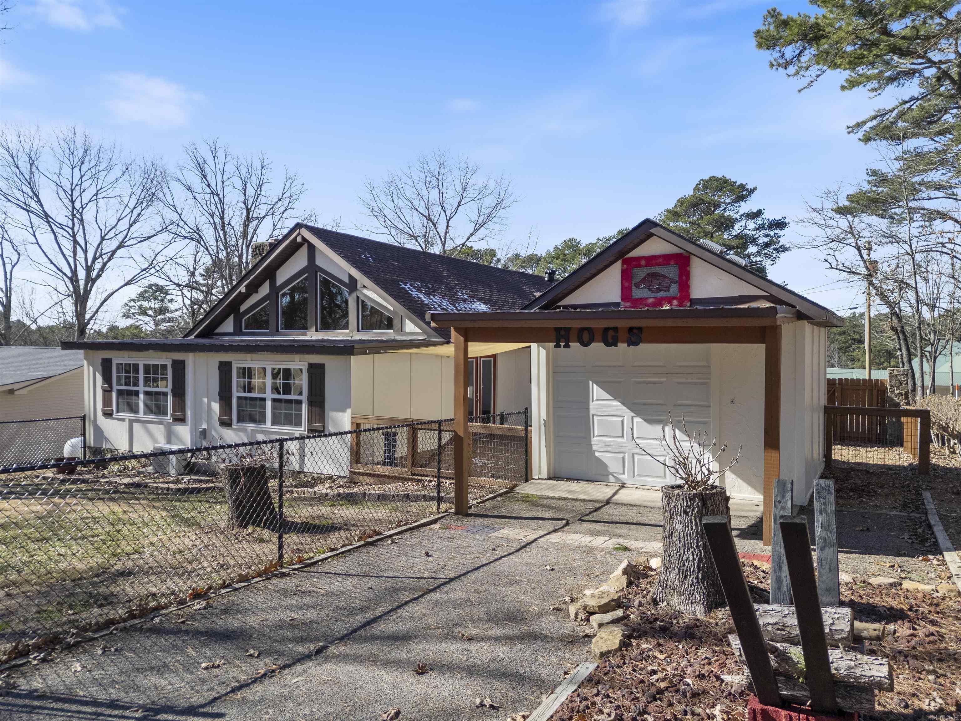 INDIAN HILLS - Residential