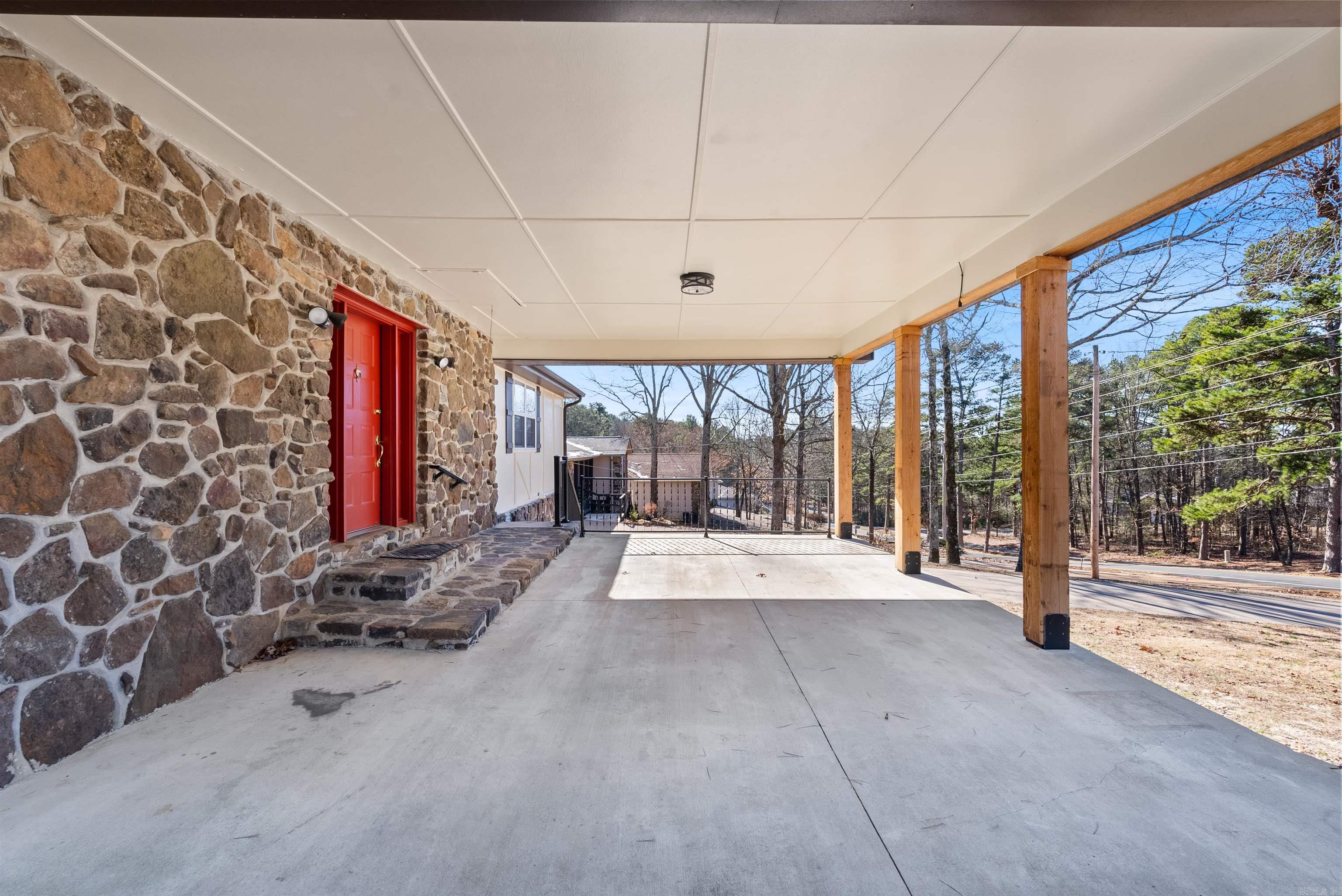 INDIAN HILLS - Residential