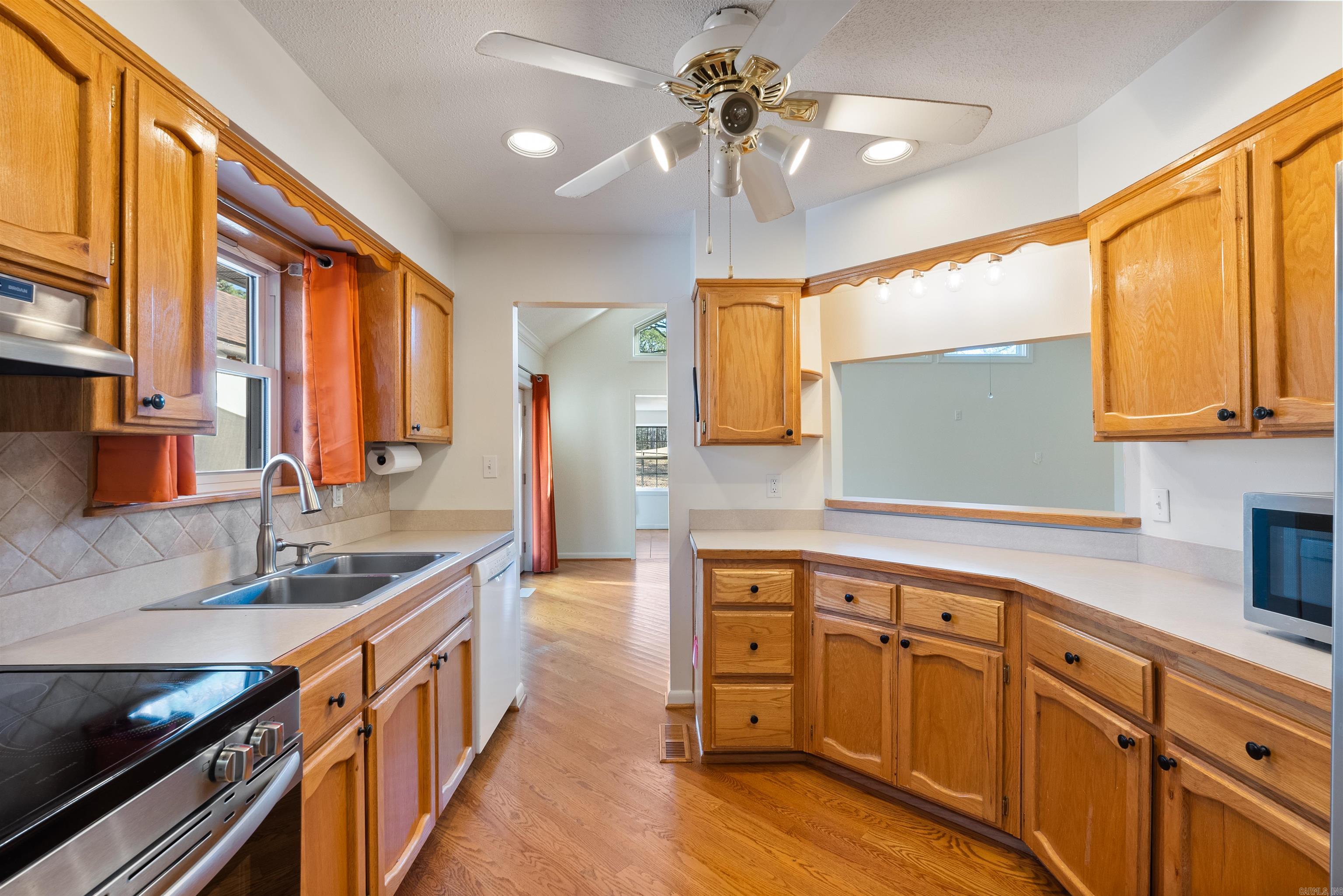 INDIAN HILLS - Residential