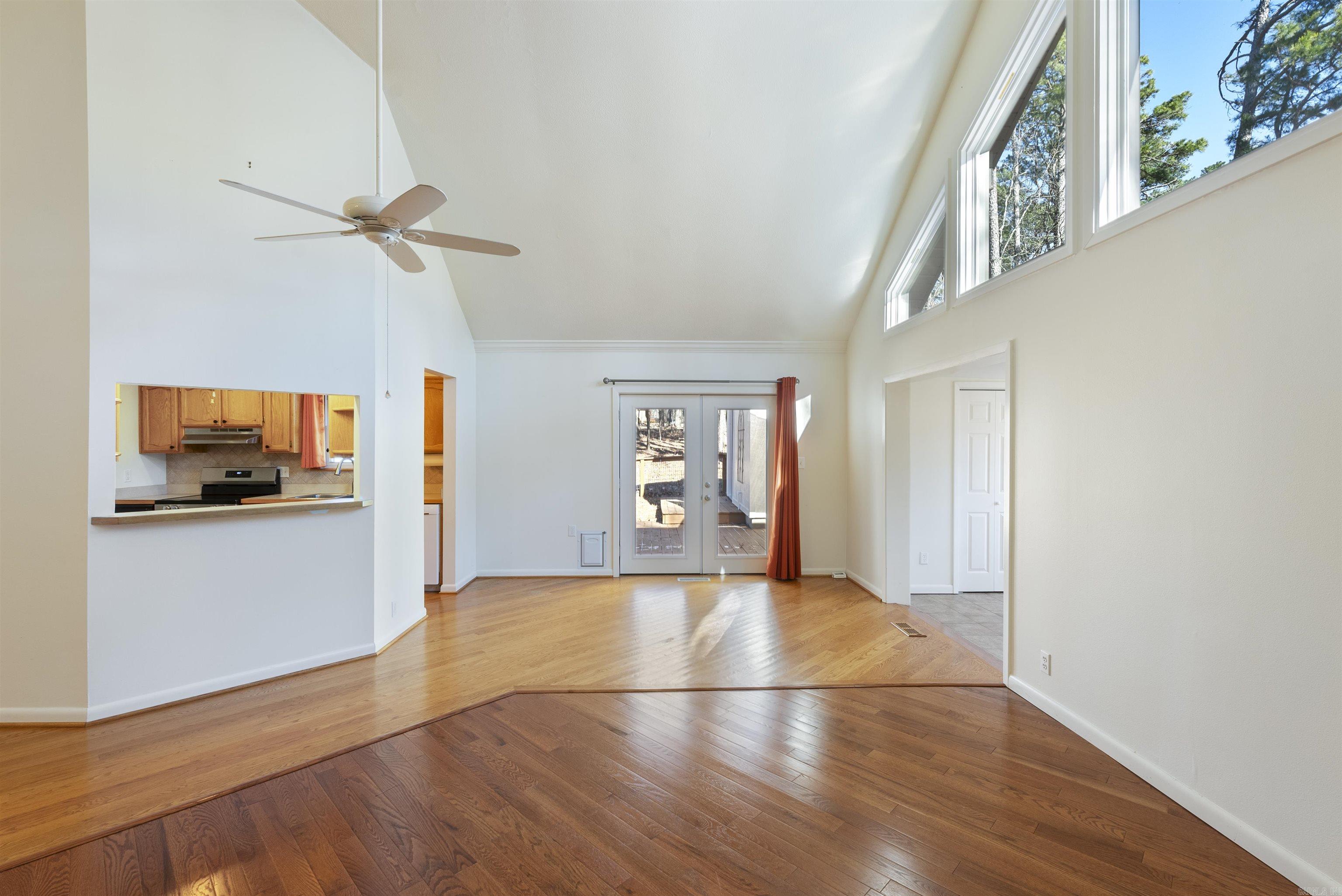INDIAN HILLS - Residential
