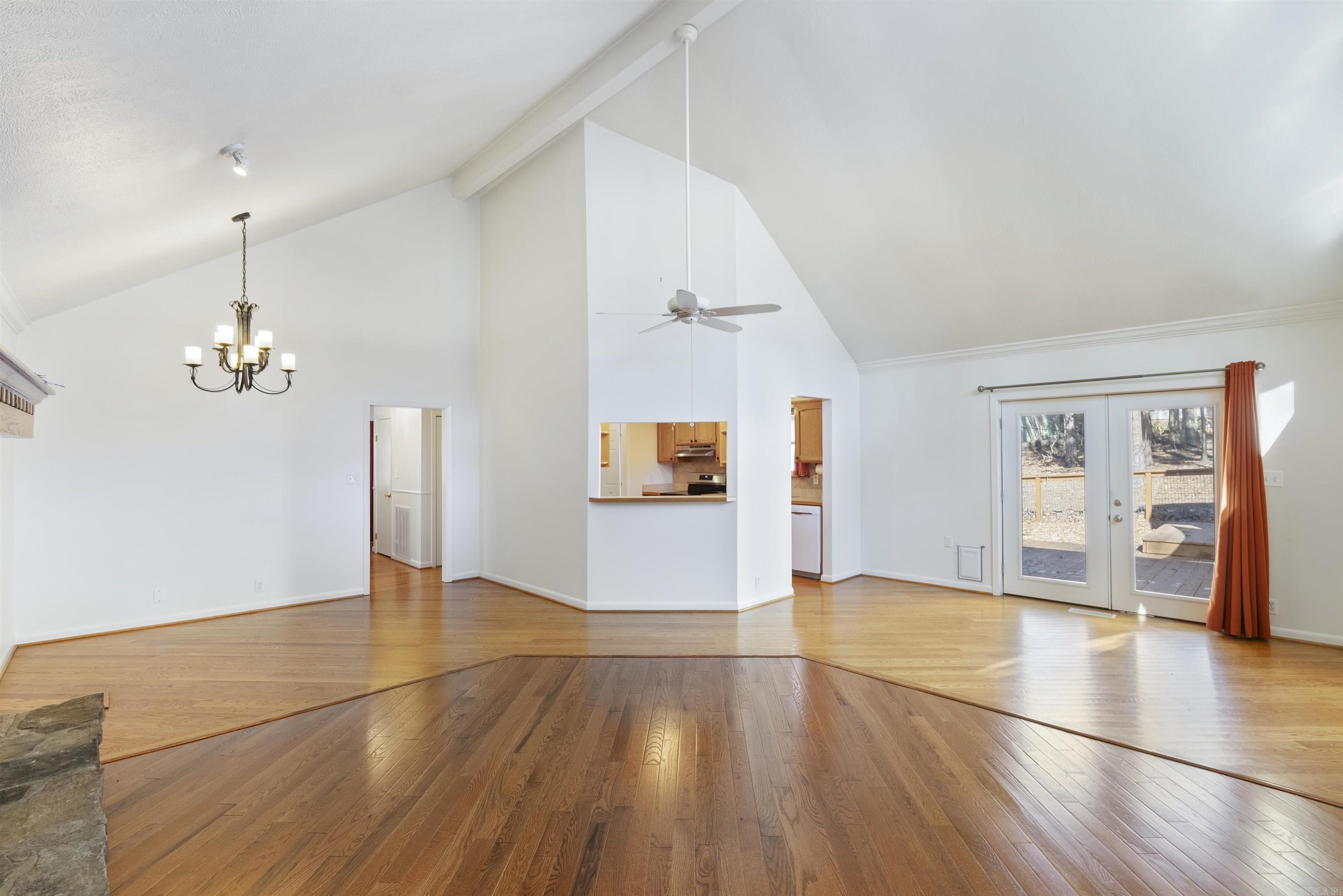 INDIAN HILLS - Residential