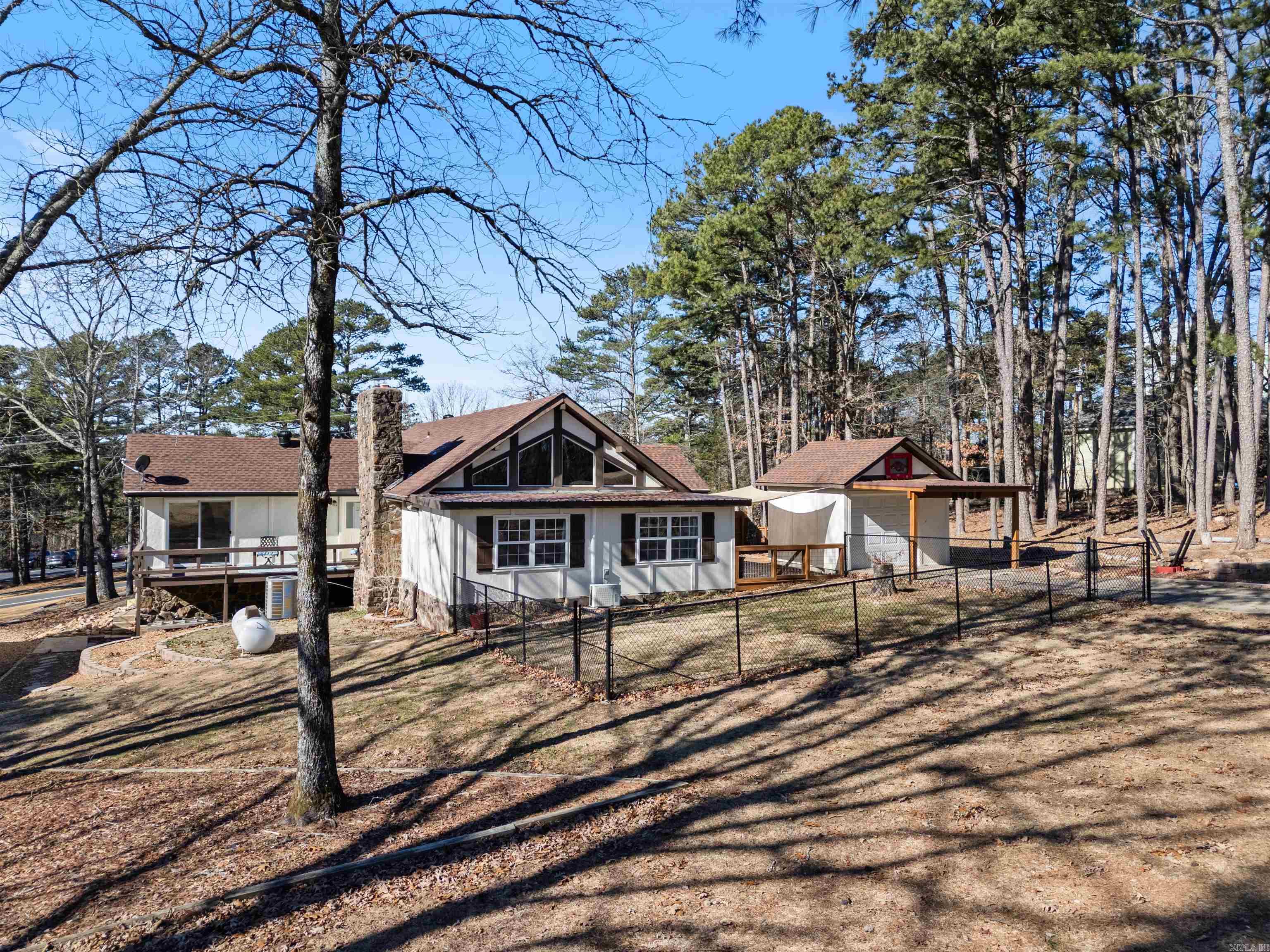 INDIAN HILLS - Residential