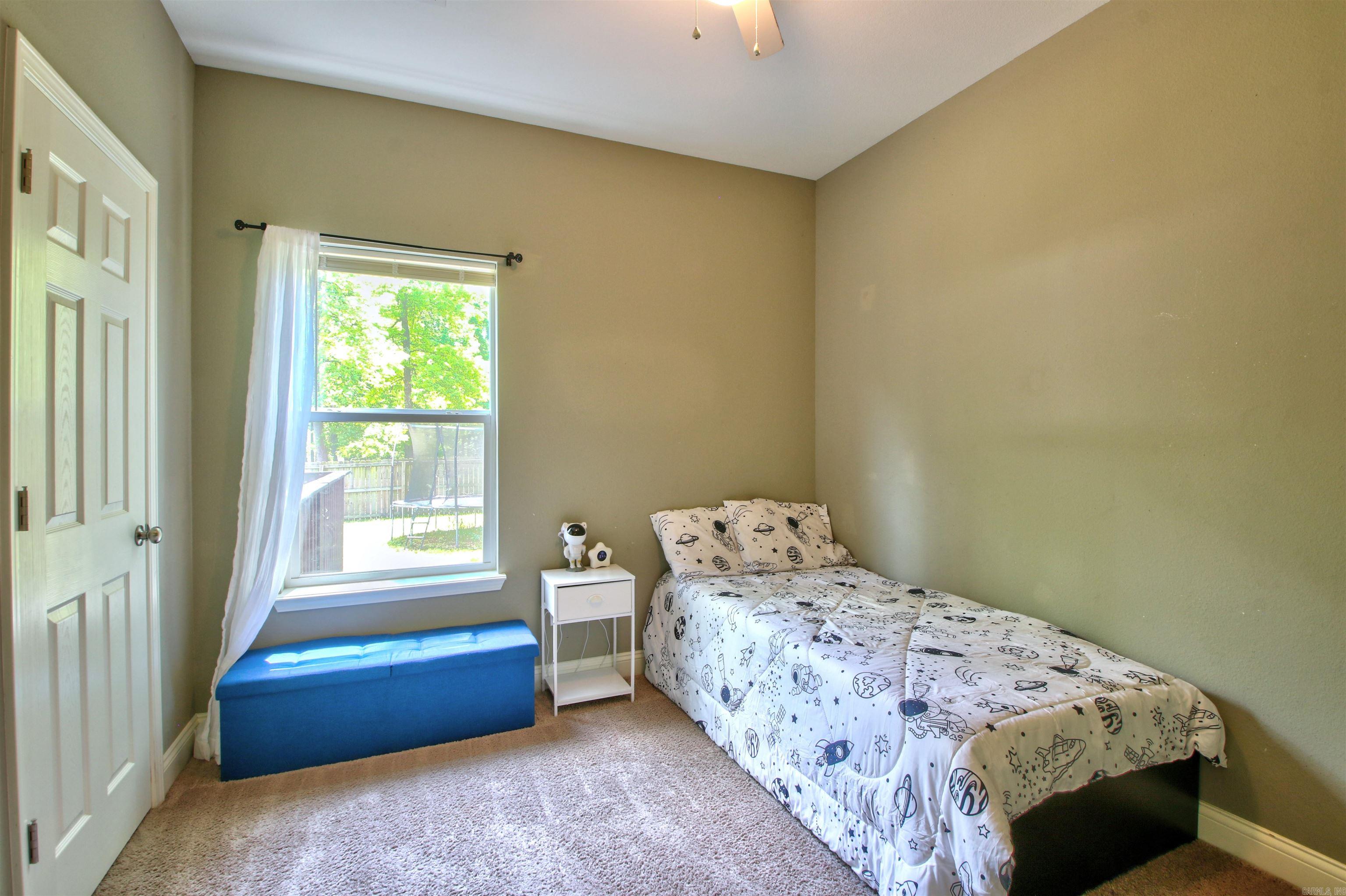 HUNTERS RUN - Residential