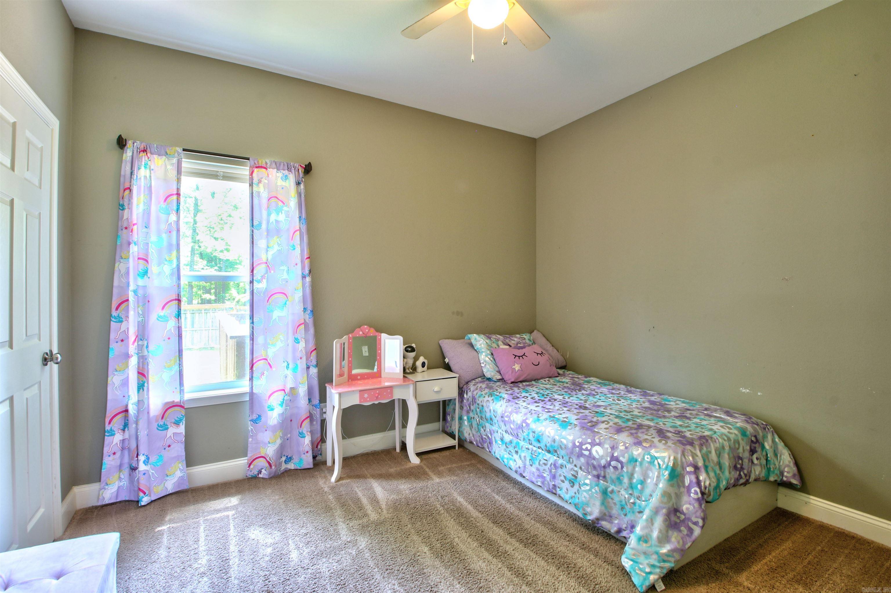 HUNTERS RUN - Residential