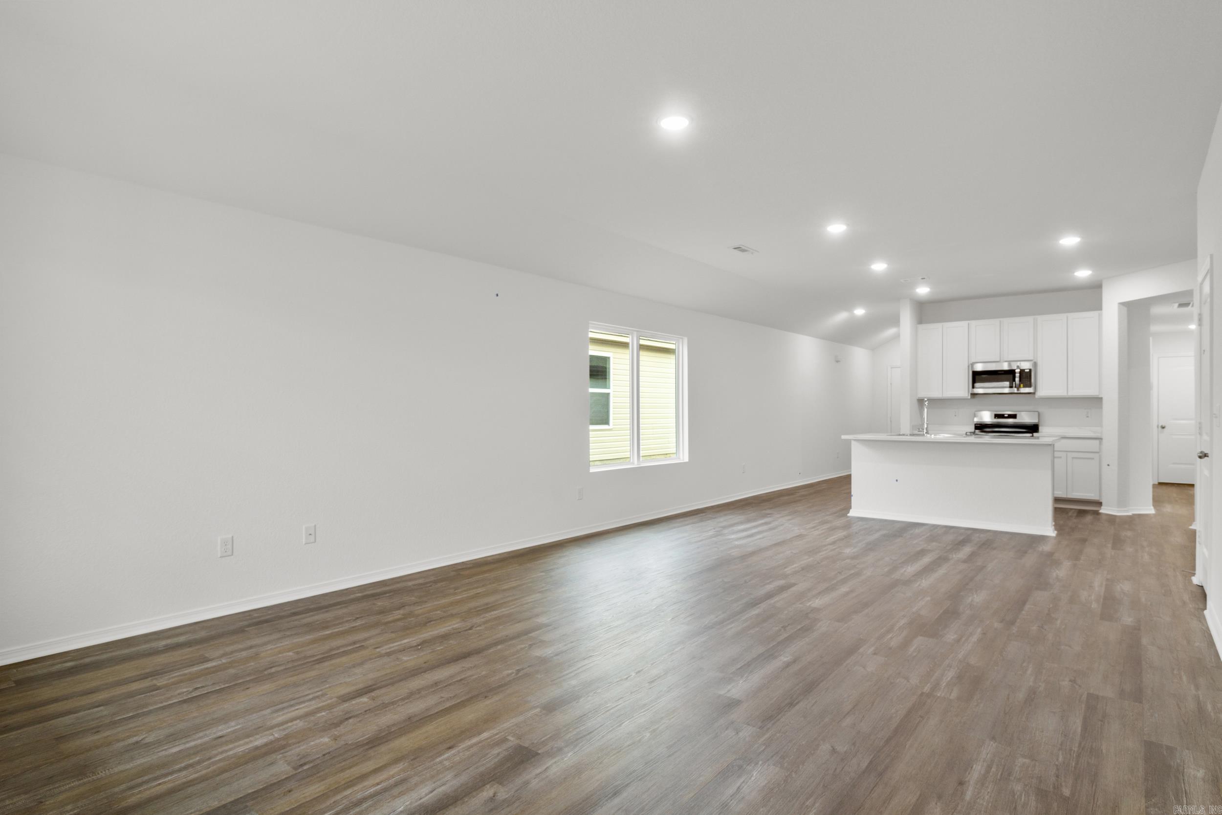 COUNTRY CLUB OF ARK THE - Residential