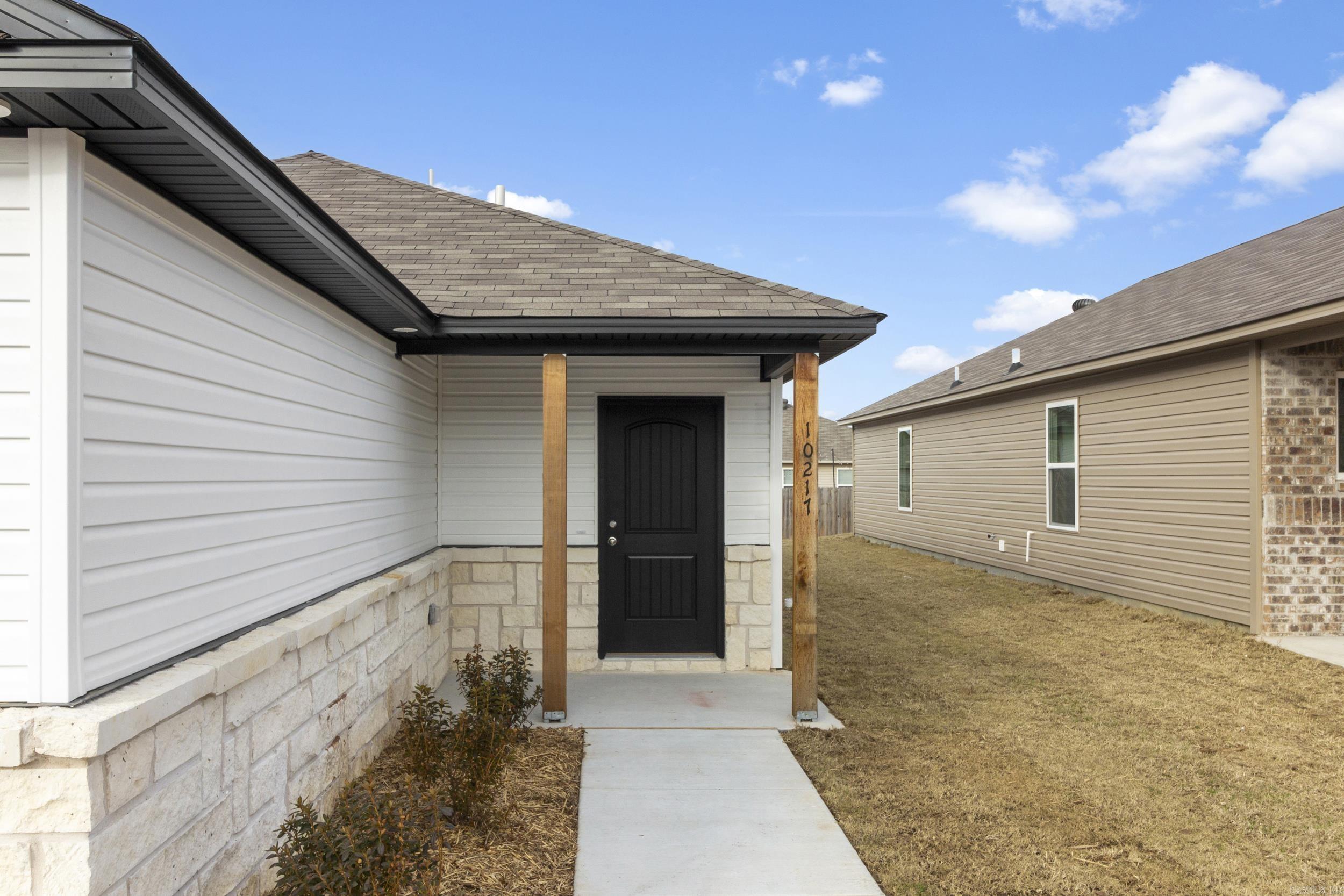 COUNTRY CLUB OF ARK THE - Residential