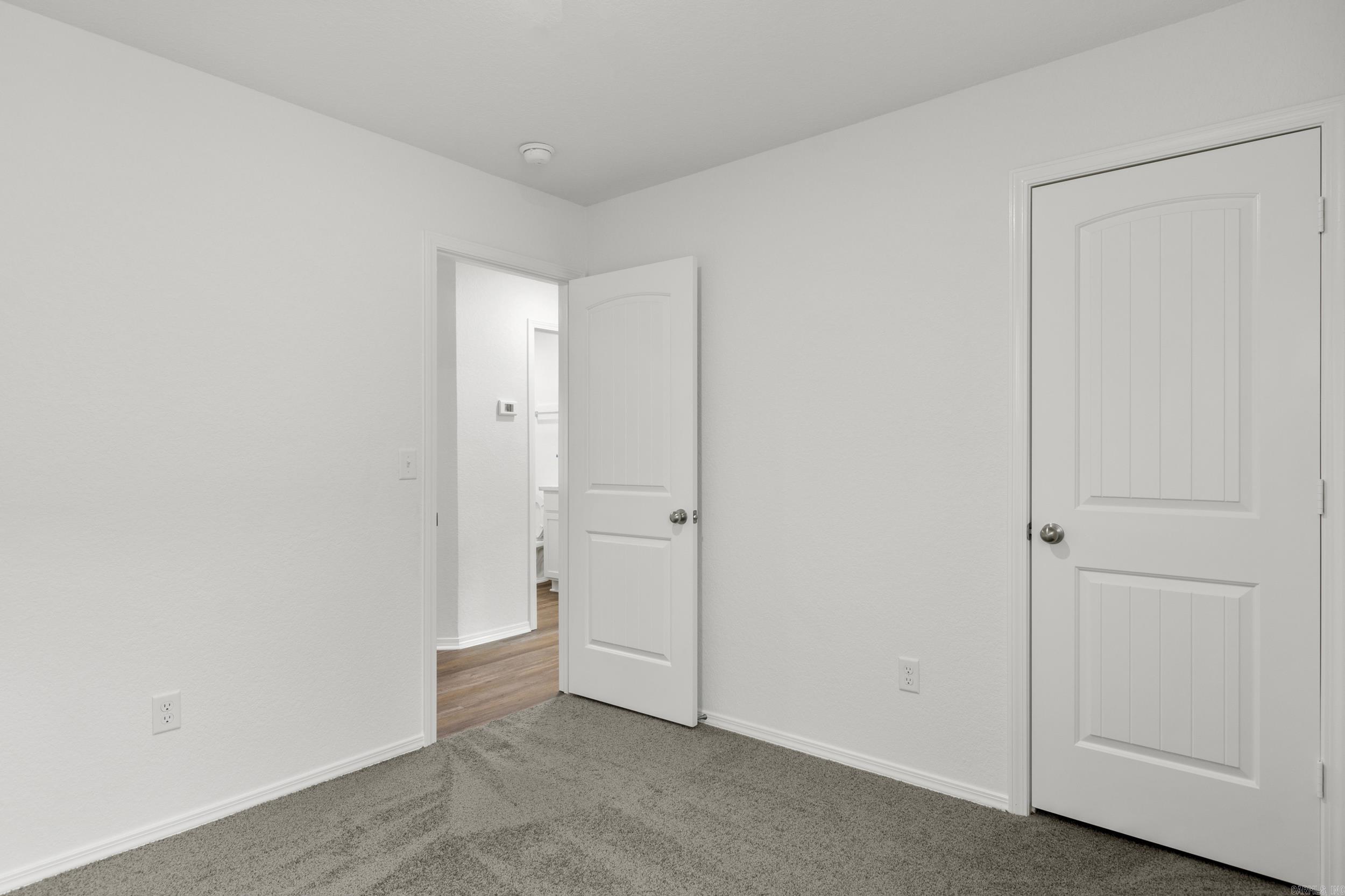 COUNTRY CLUB OF ARK THE - Residential