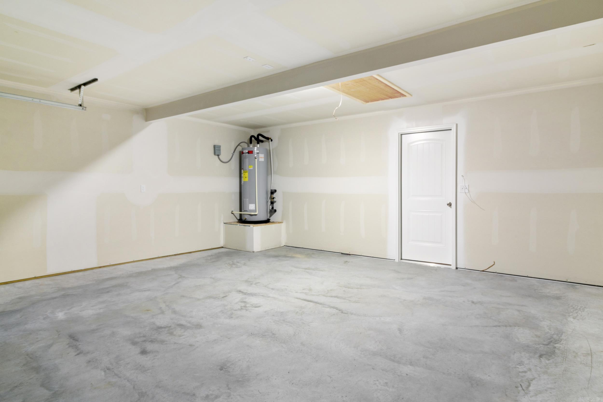 COUNTRY CLUB OF ARK THE - Residential