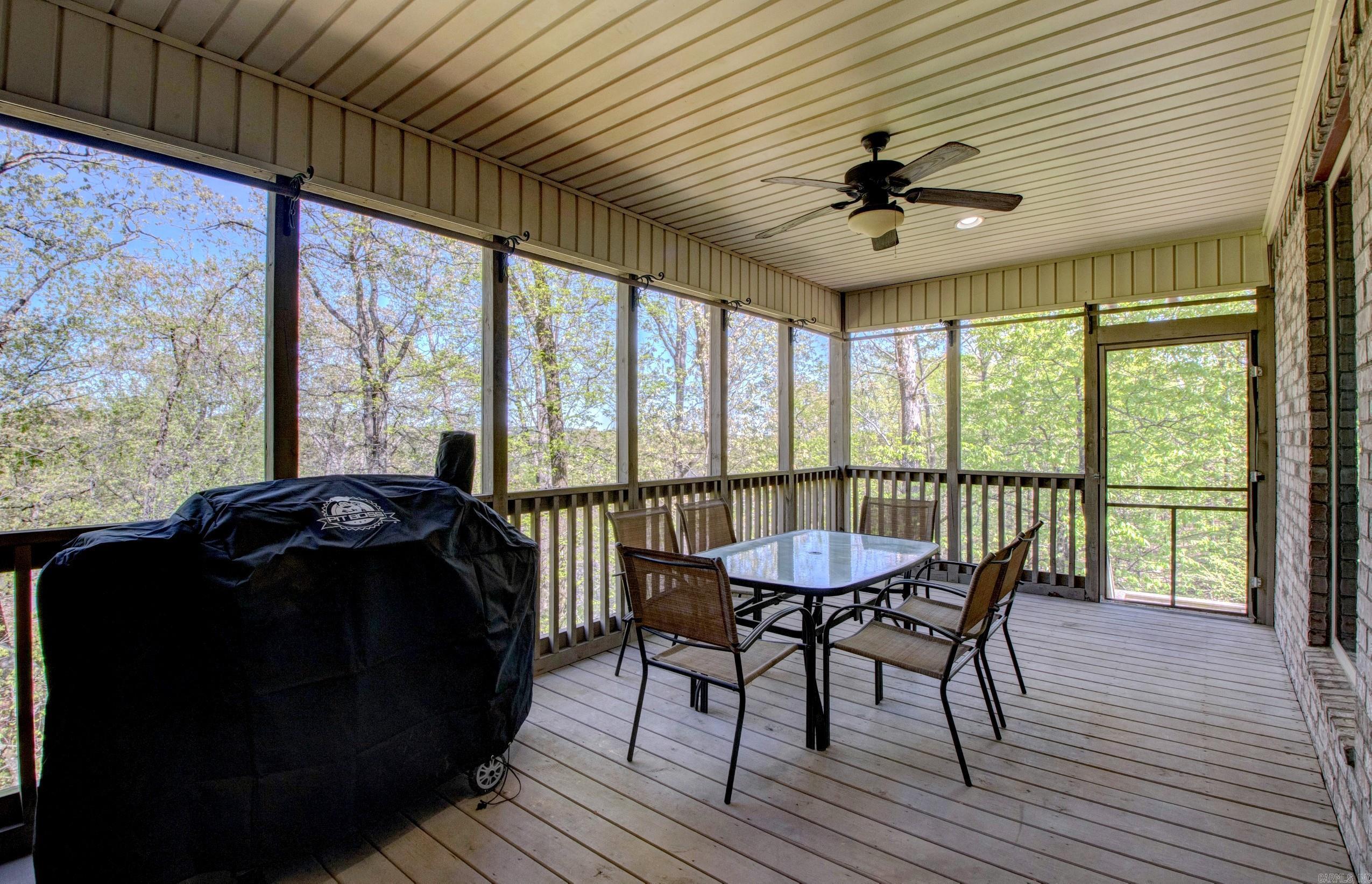 WOODLANDS EDGE - Residential