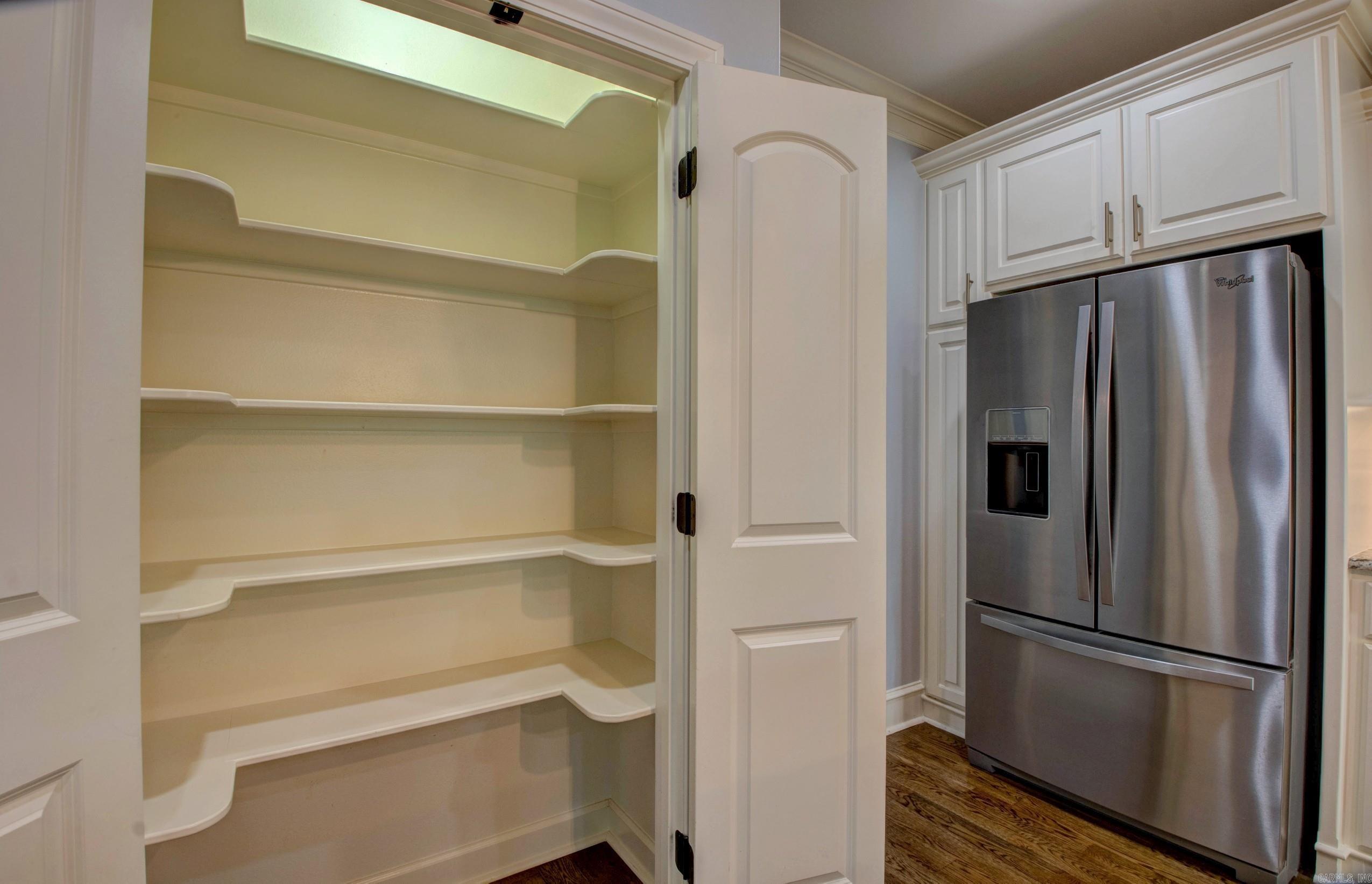 WOODLANDS EDGE - Residential