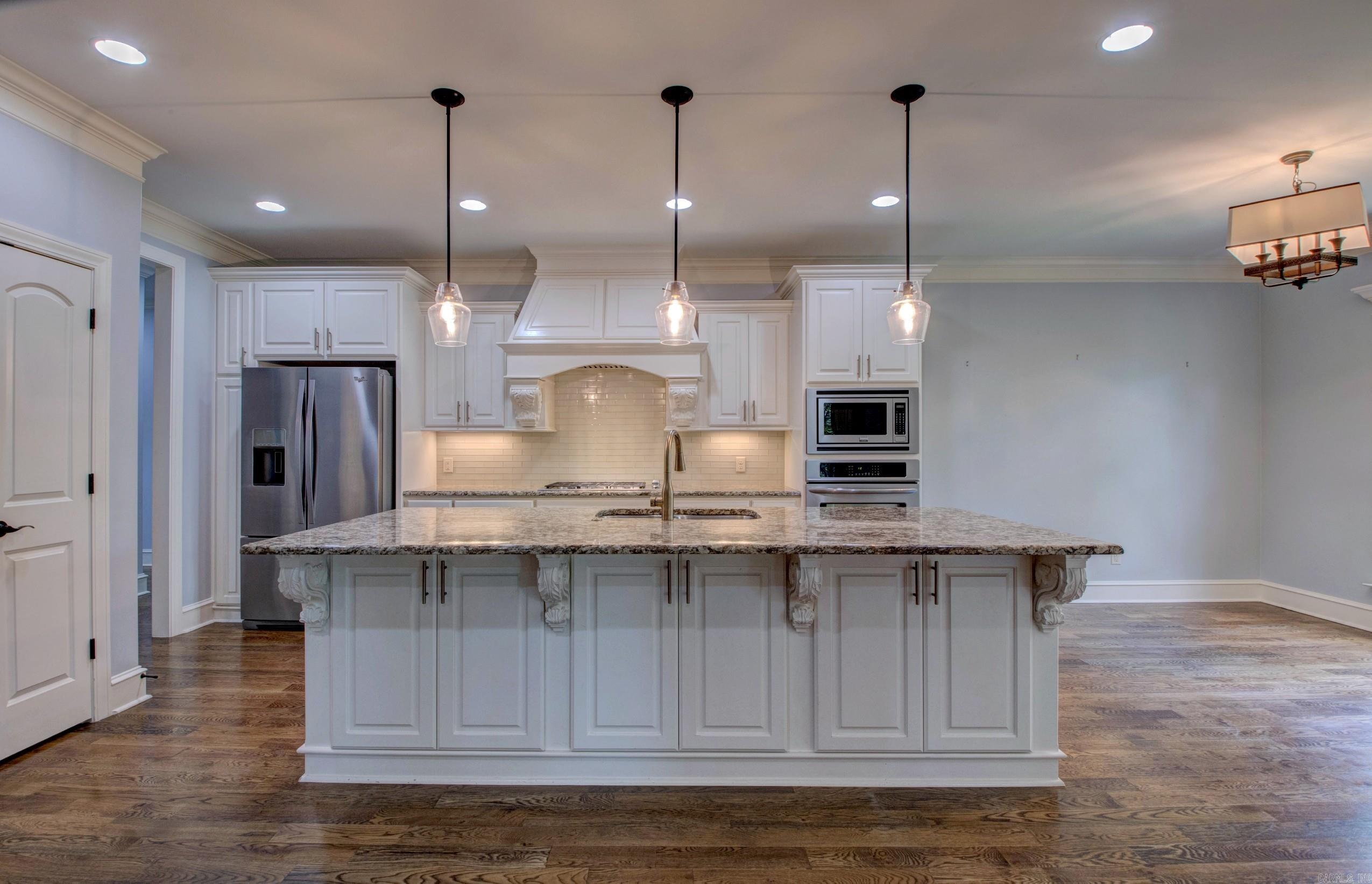 WOODLANDS EDGE - Residential