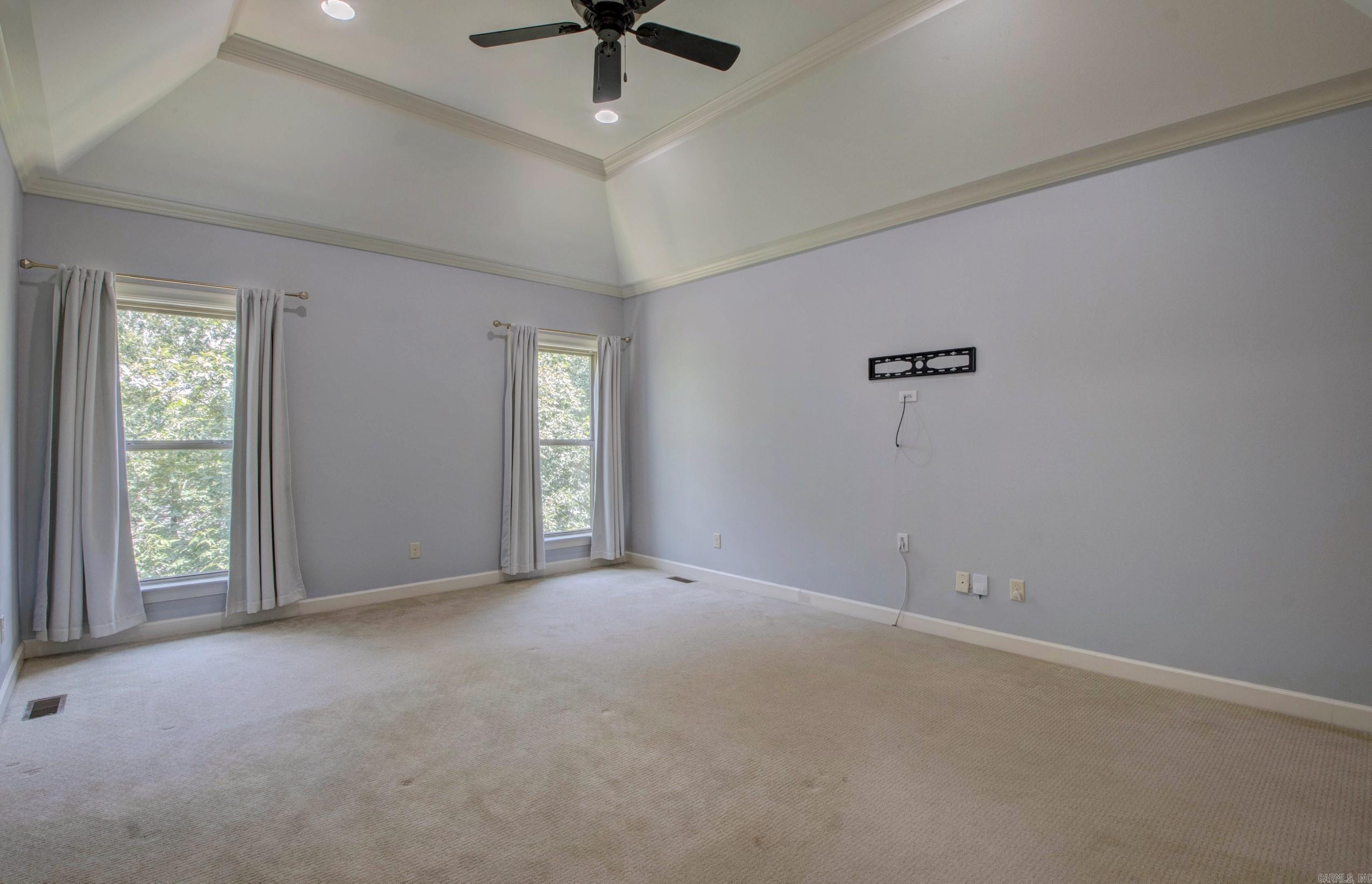 WOODLANDS EDGE - Residential