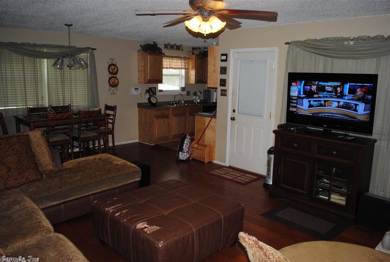 PECAN LAKE - Residential