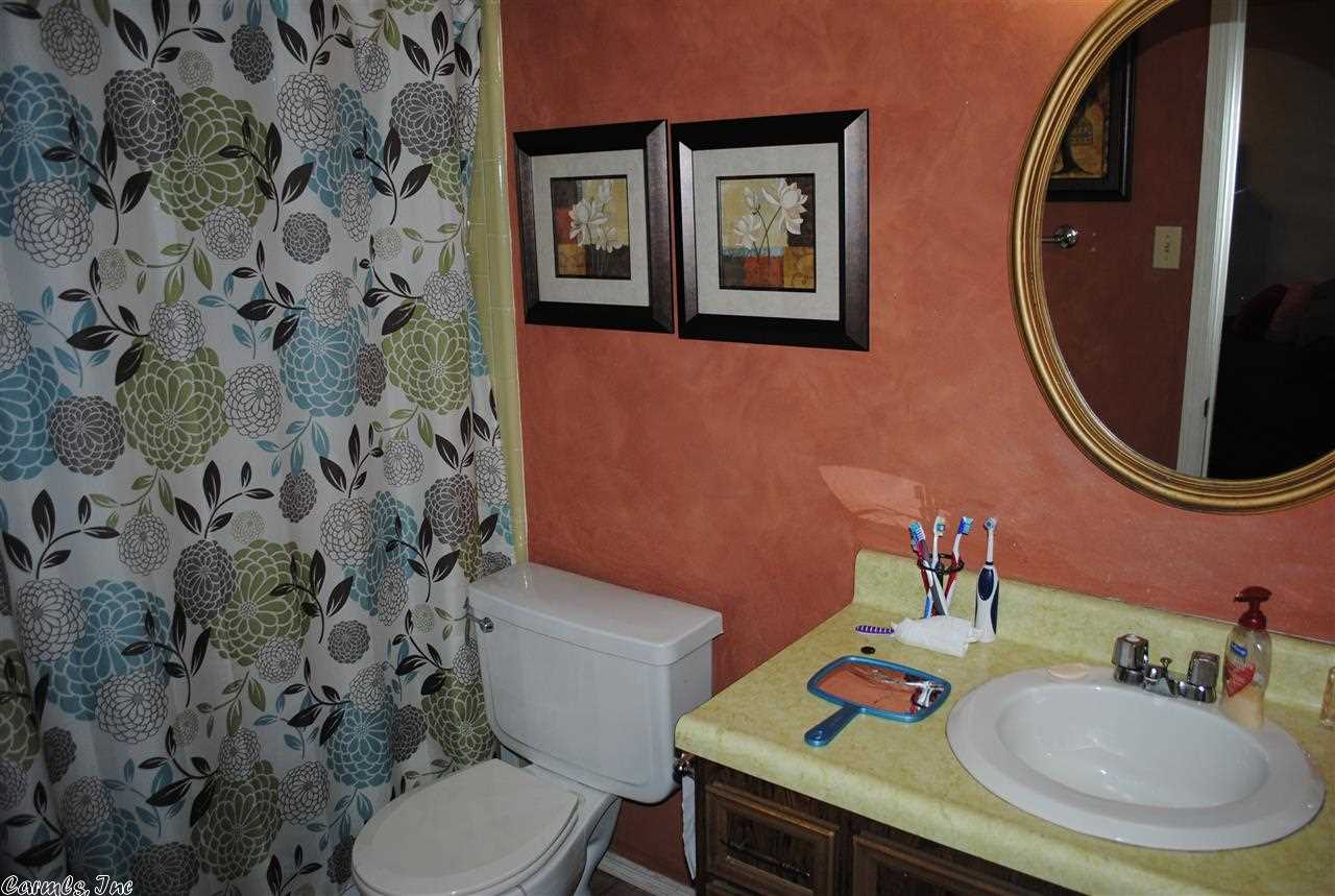 PECAN LAKE - Residential