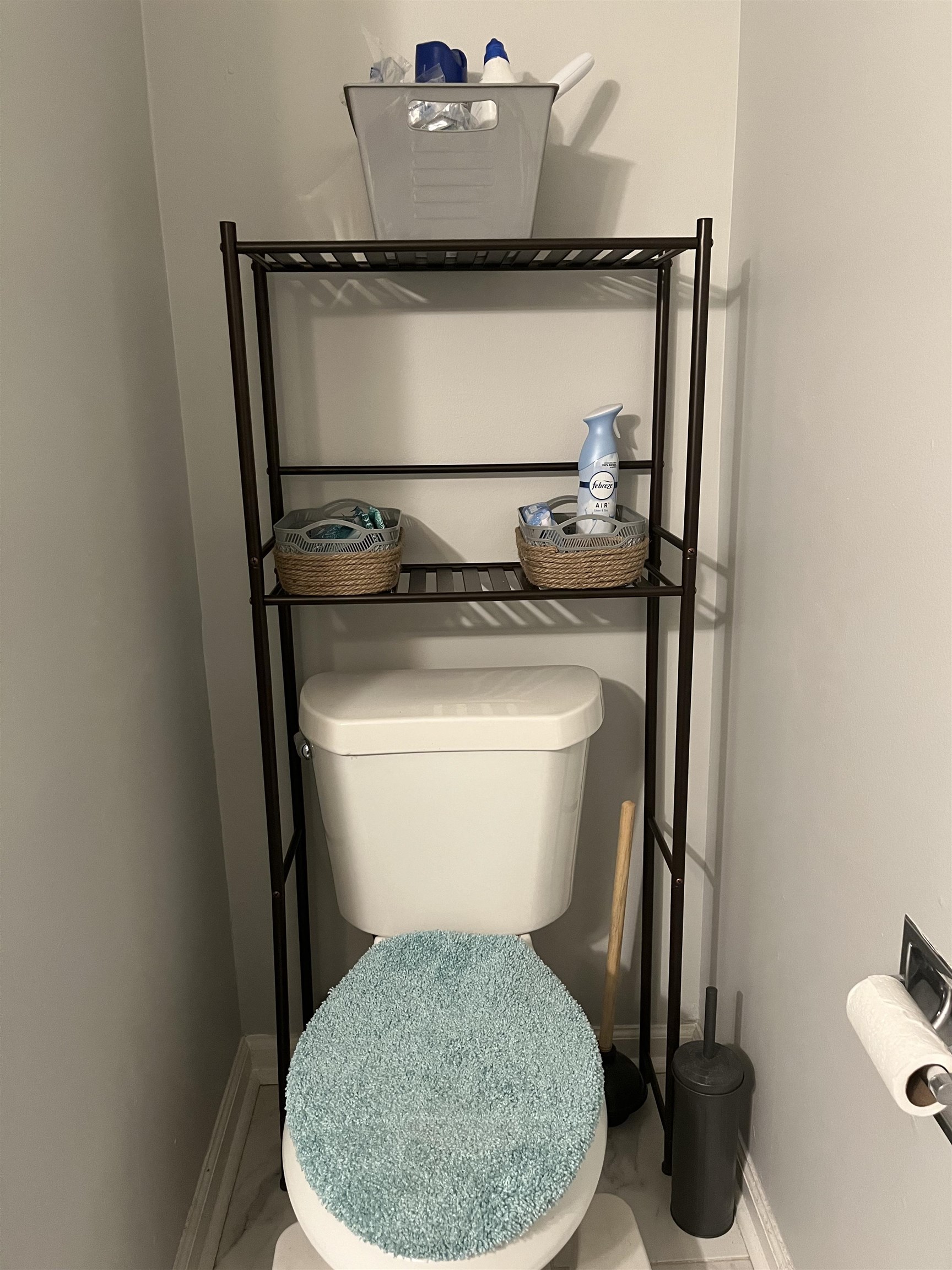 WINDSOR GARDENS CONDOMINIUMS - Residential