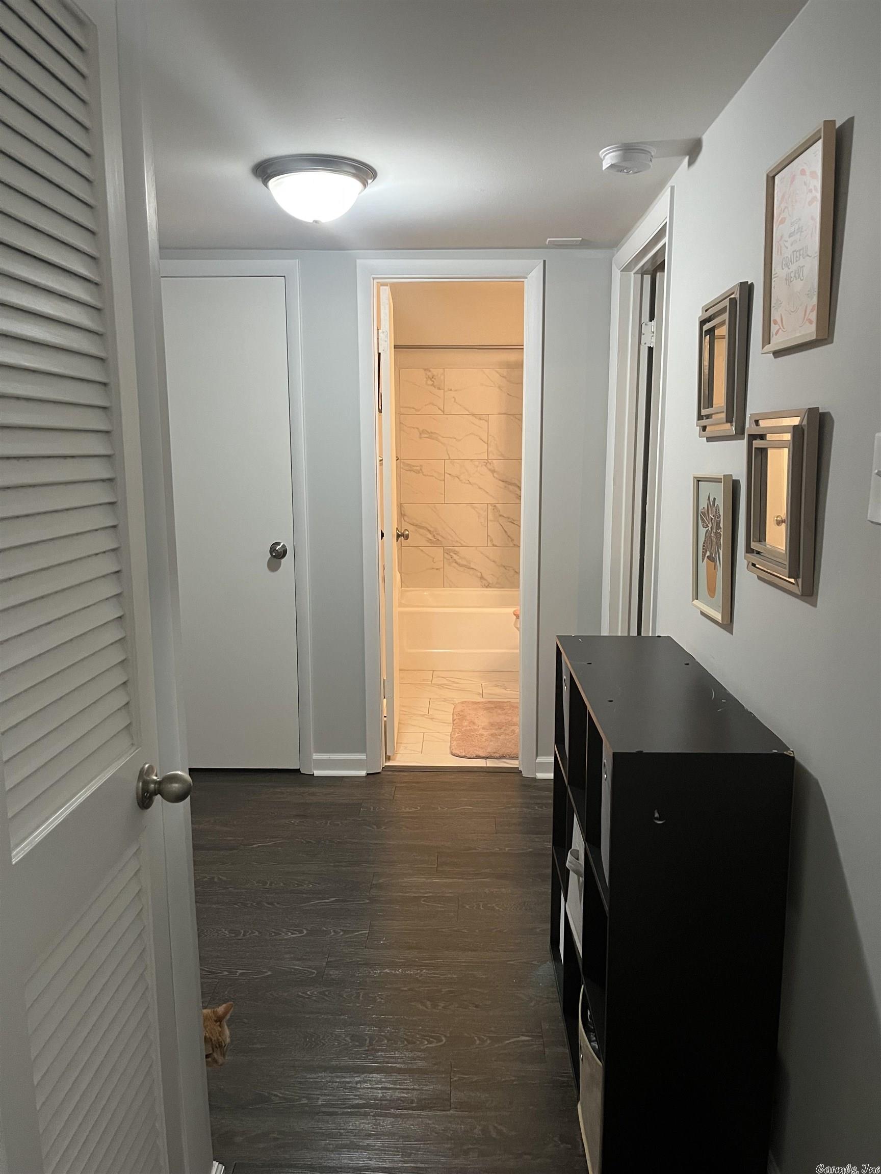 WINDSOR GARDENS CONDOMINIUMS - Residential