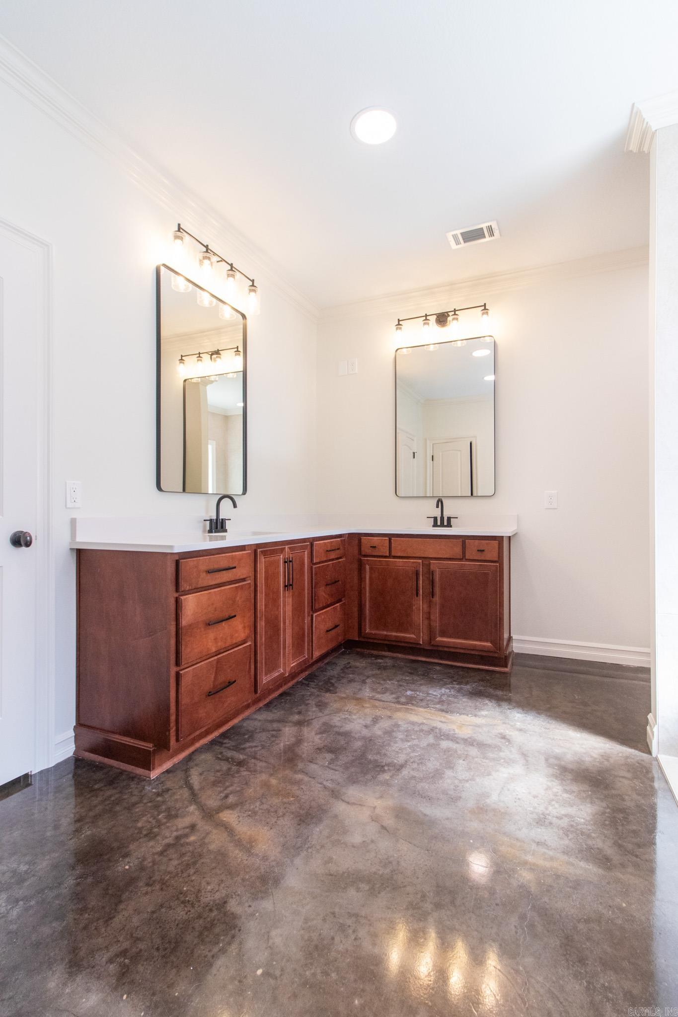 BARRINGTON PARK - Residential