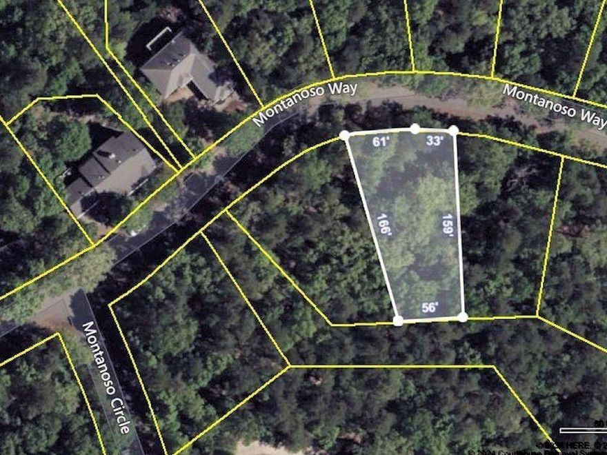 Shaded, Level Lot - Ready and waiting for to build your dream home on.  Super nice area. Water, sewer and electricity are at the road.    Enjoy the "Good Life" in Hot Springs Village.  $300.00 Buy-In Fee.  POA is $50.42 per month.  Don't pass up this lot.  This could be the one for you.  Call the listing agent for additional information.