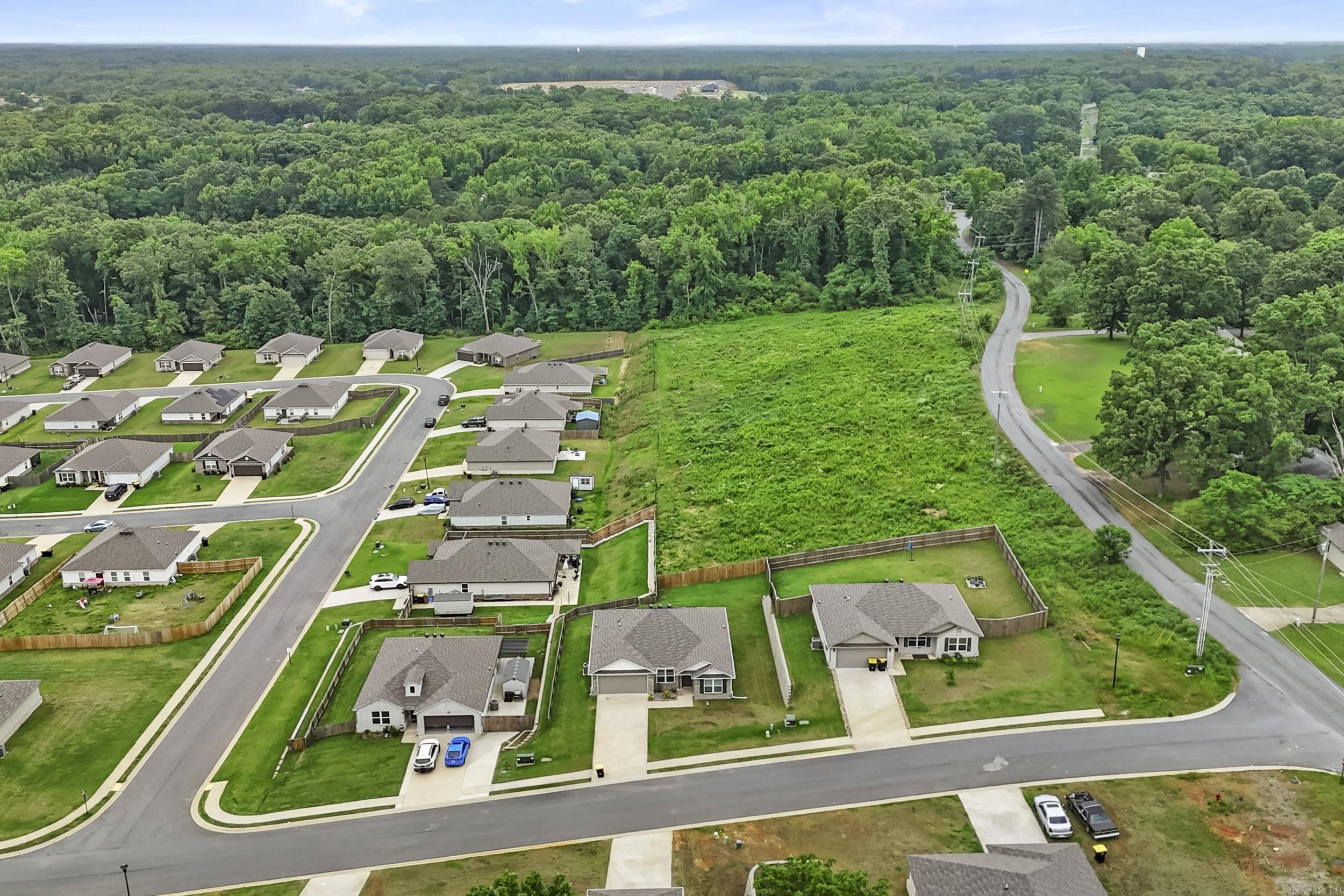 OAKLAND GROVE ESTATES - Residential