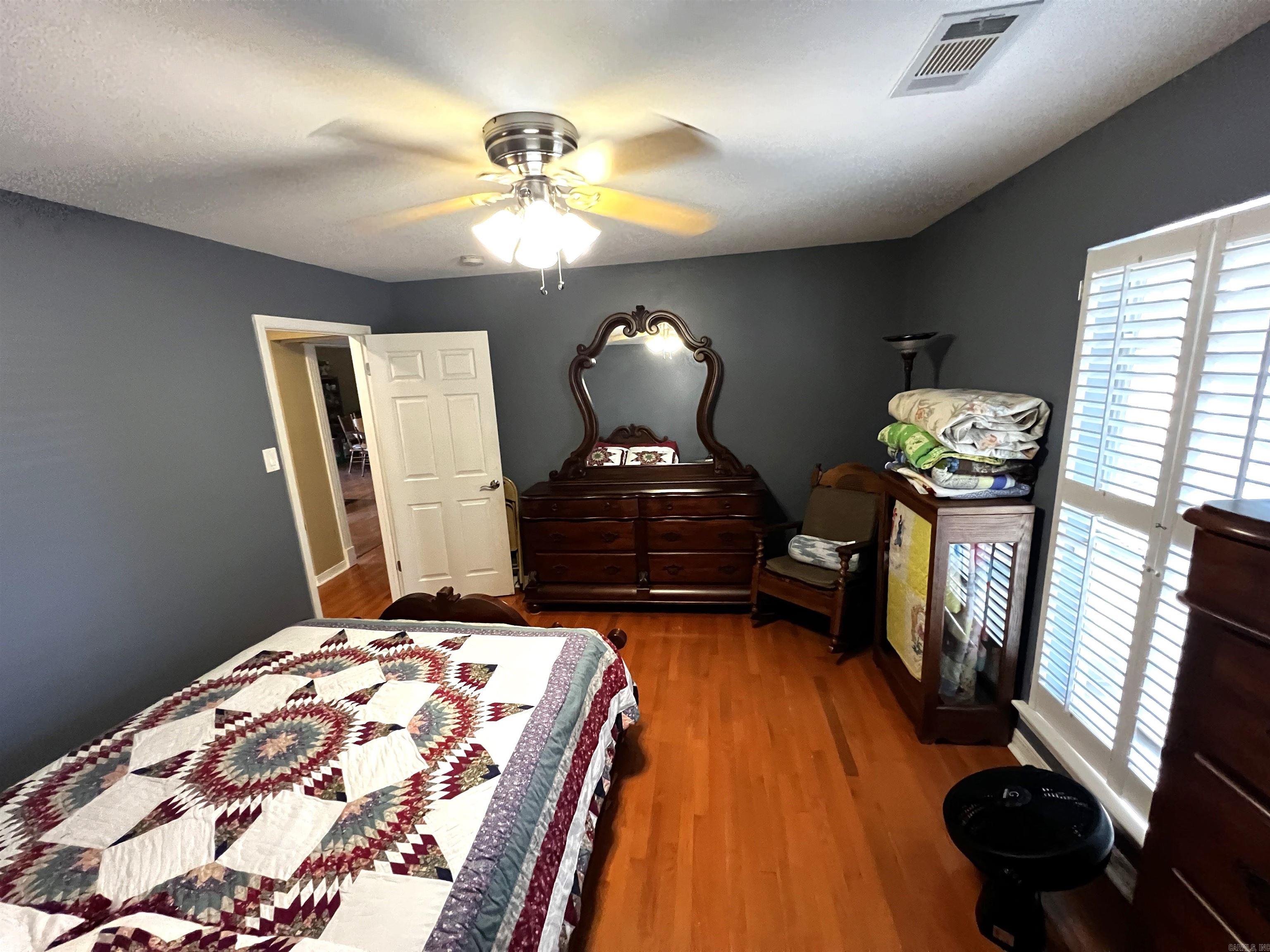 Lincoln Terrace - Residential